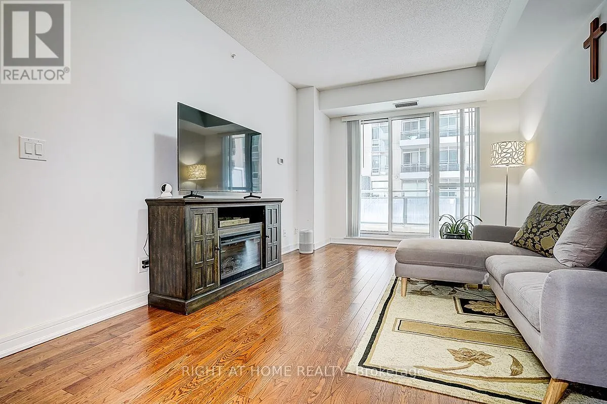 205 - 9201 YONGE STREET