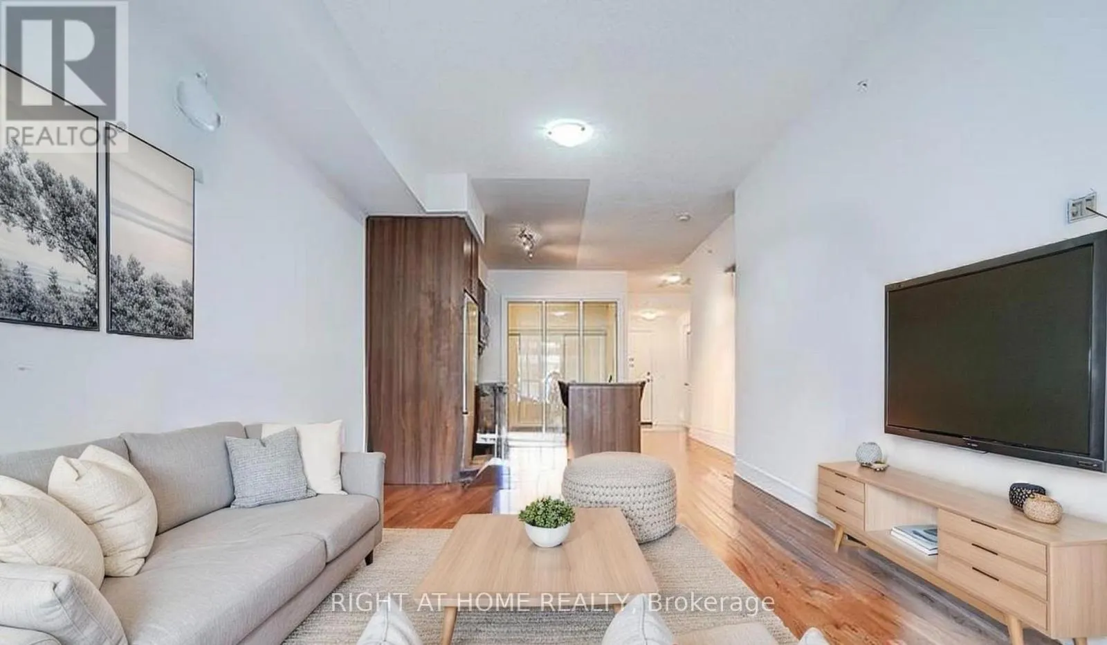 205 - 9201 YONGE STREET
