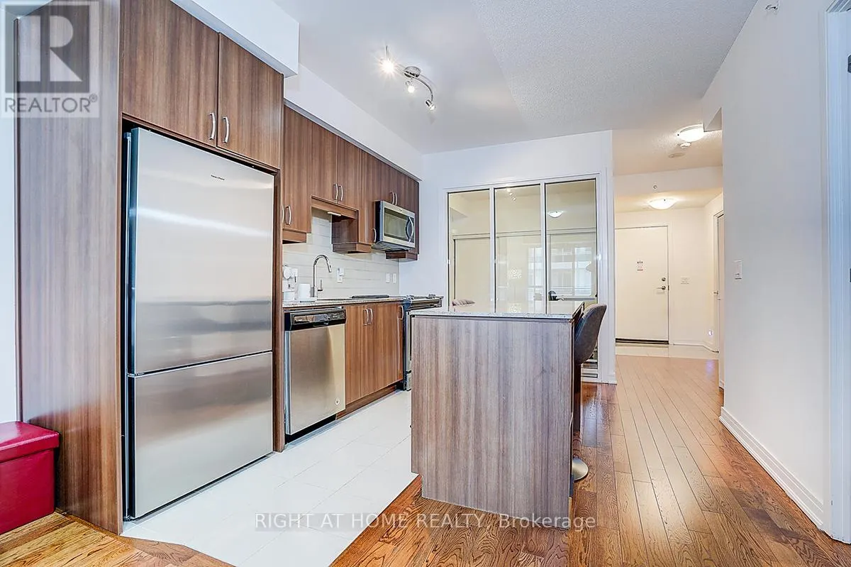 205 - 9201 YONGE STREET