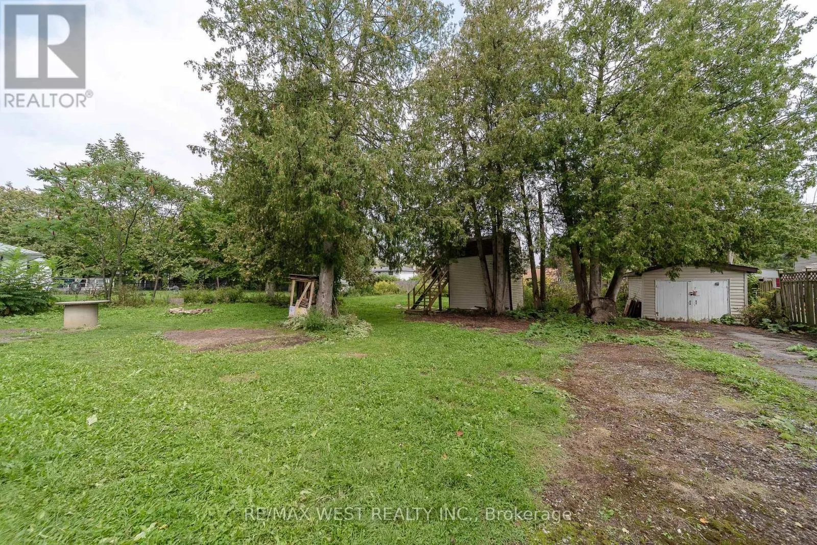 2801 25 SIDE ROAD