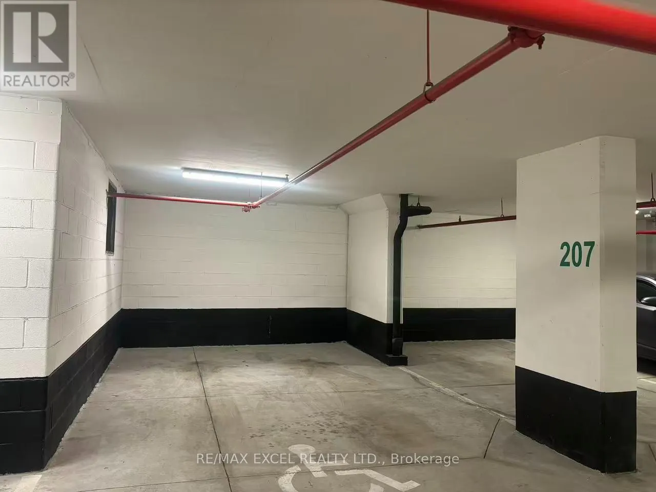 PARKING 15 WATER WALK DRIVE
