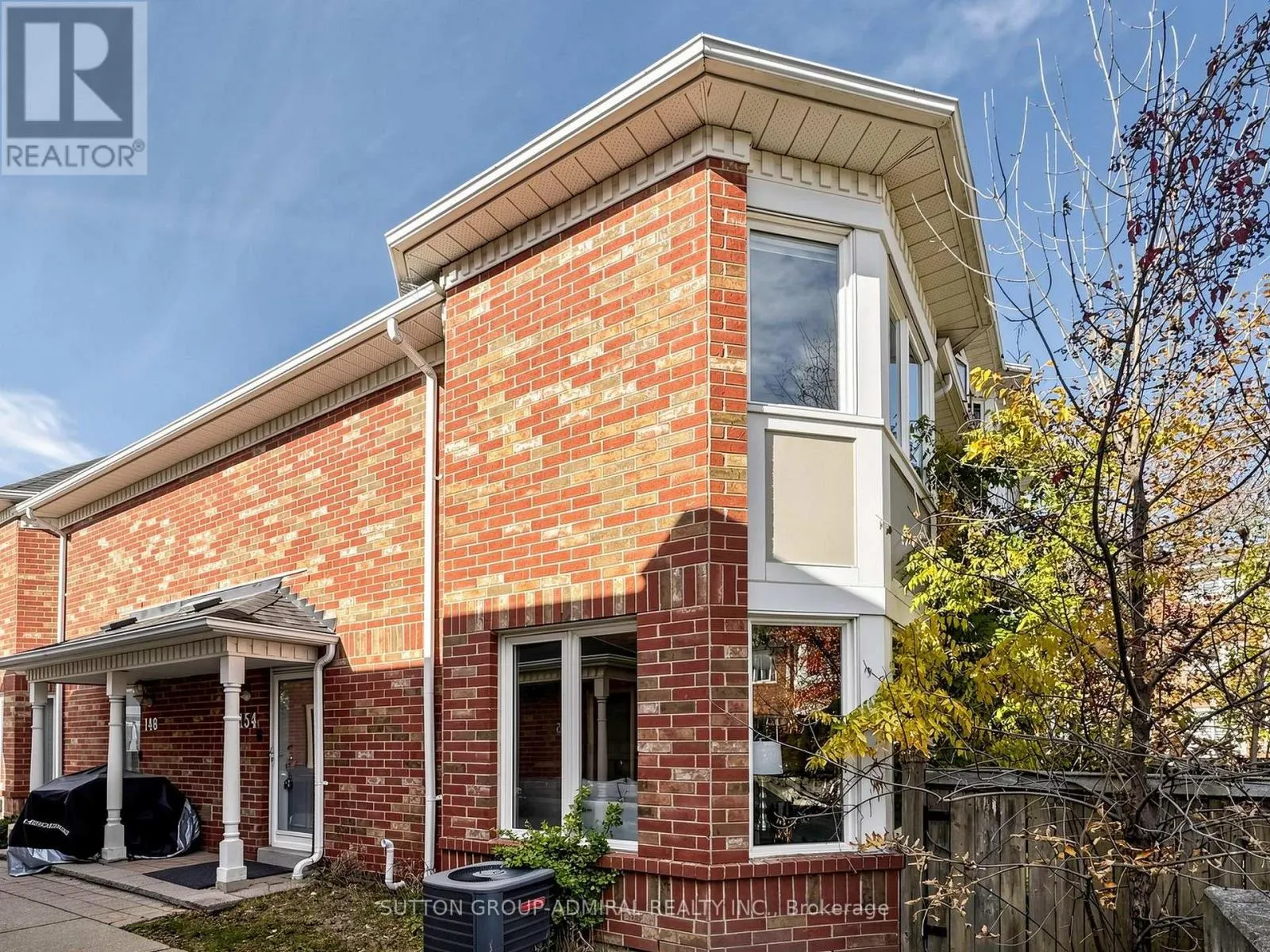 154 - 18 CLARK AVENUE W