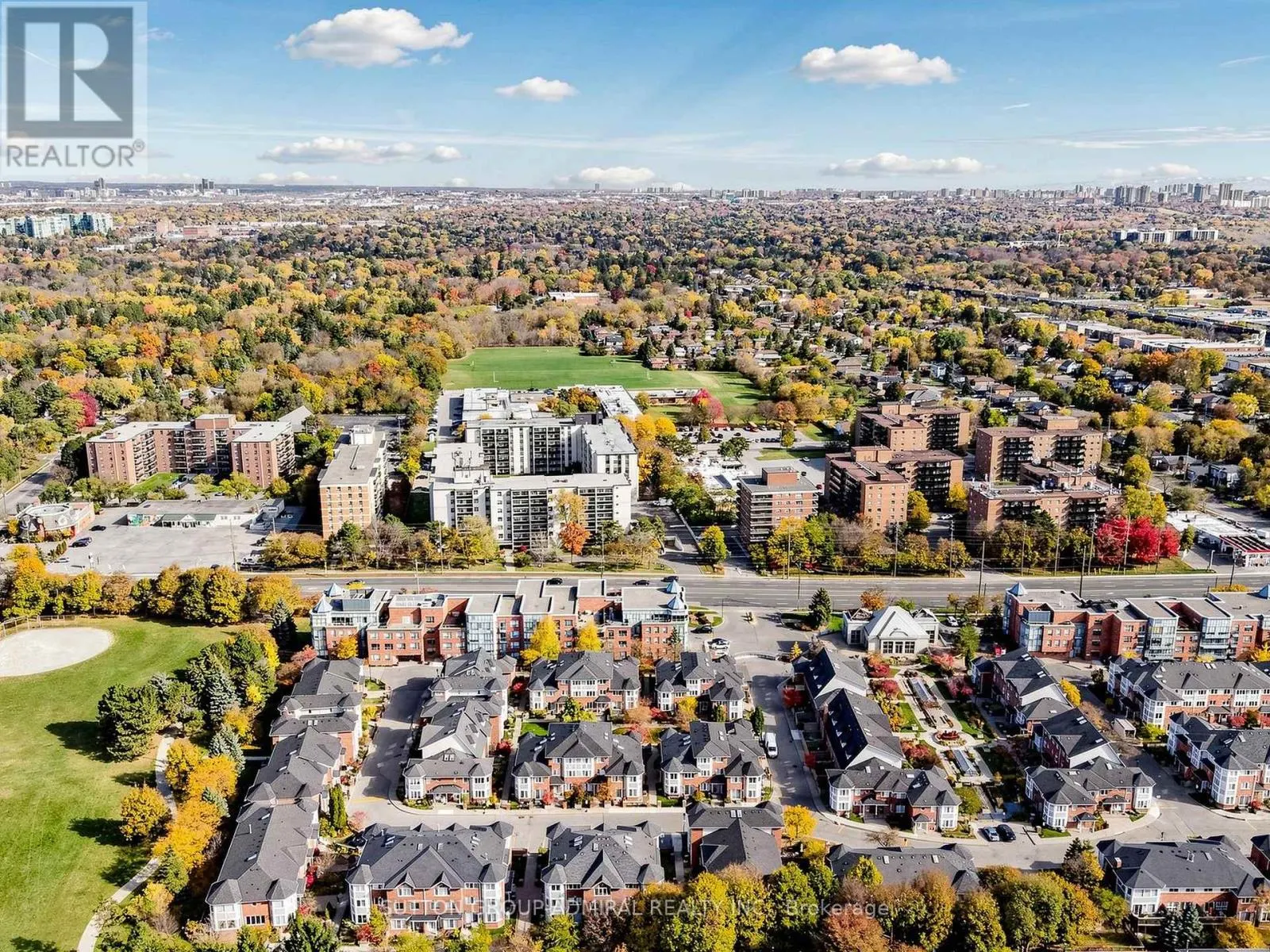154 - 18 CLARK AVENUE W