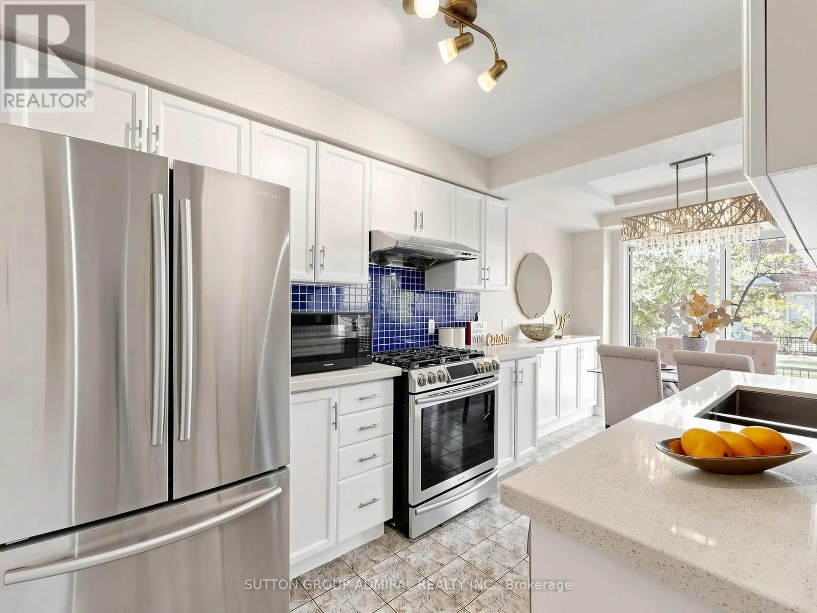 154 - 18 CLARK AVENUE W