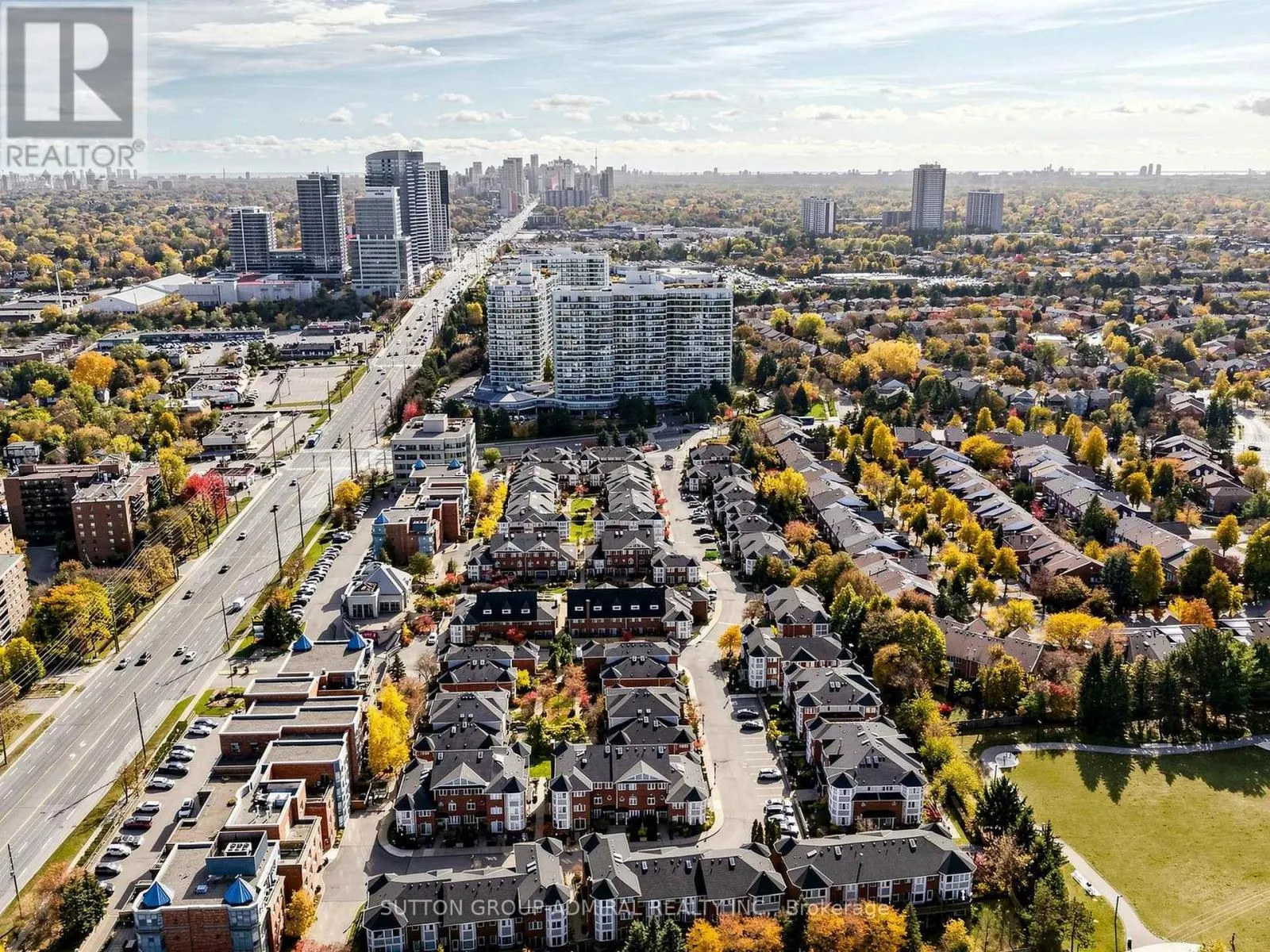 154 - 18 CLARK AVENUE W