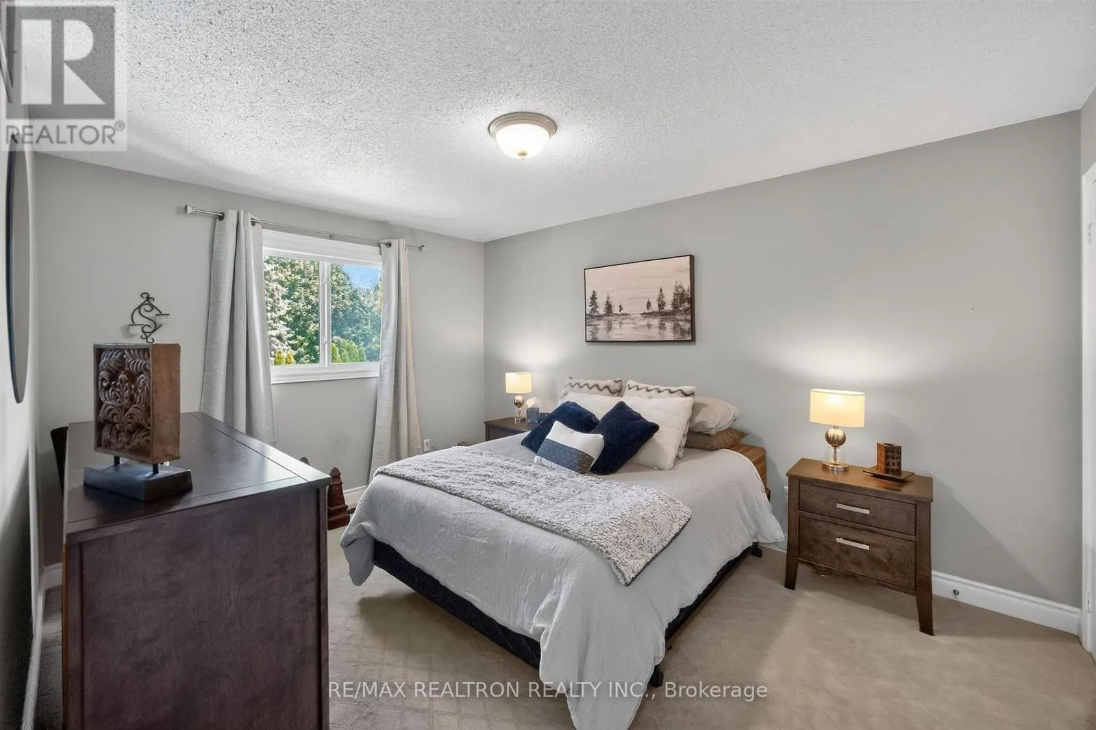 47 MAPLE WAY