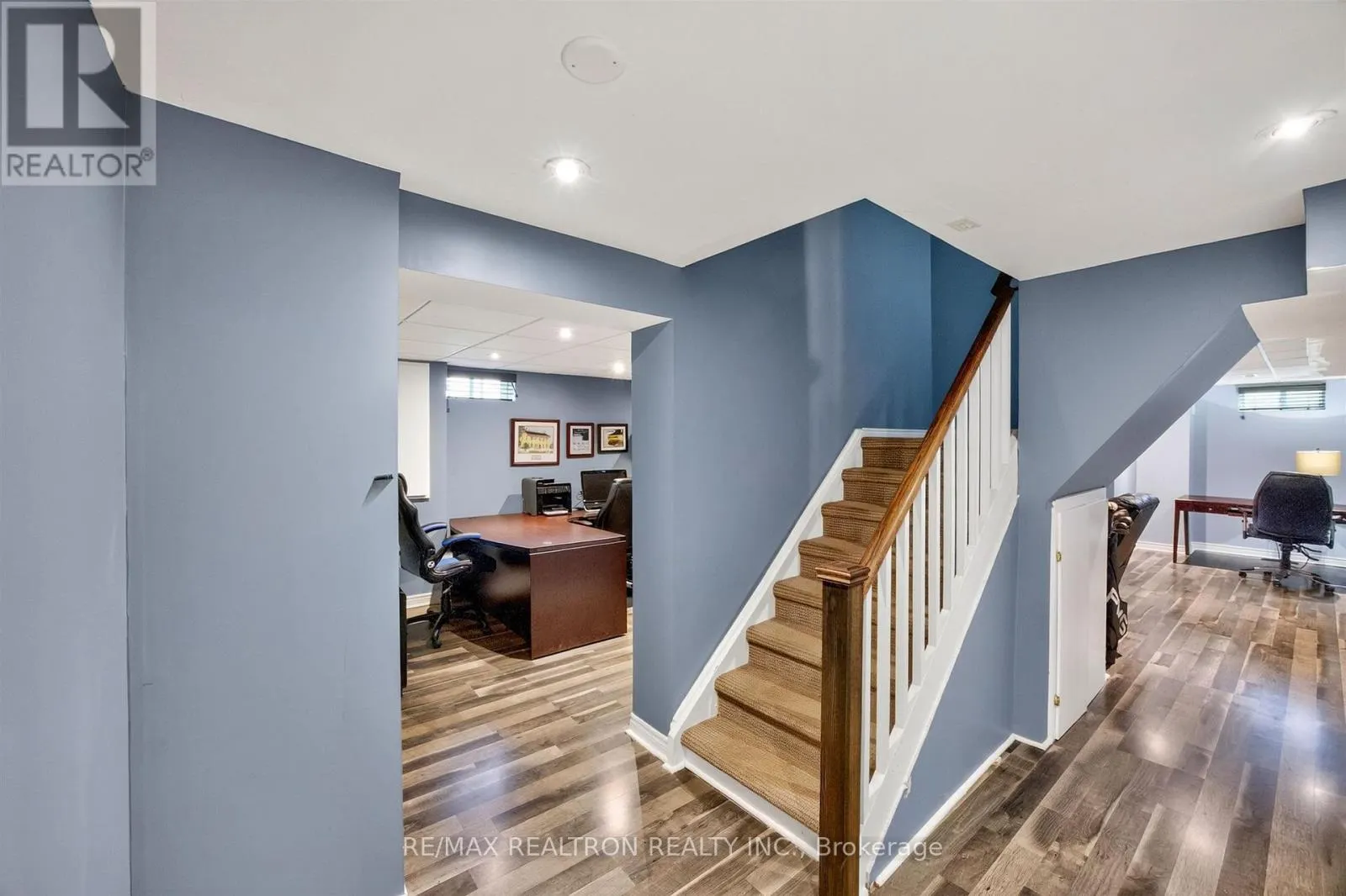 47 MAPLE WAY