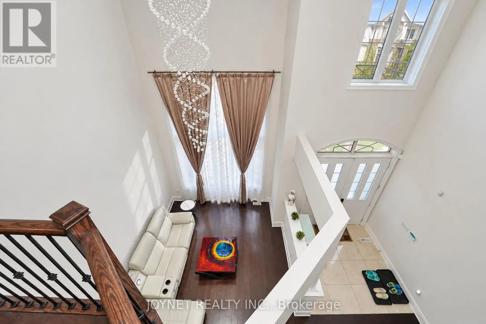 11 MORAINE HILL DRIVE