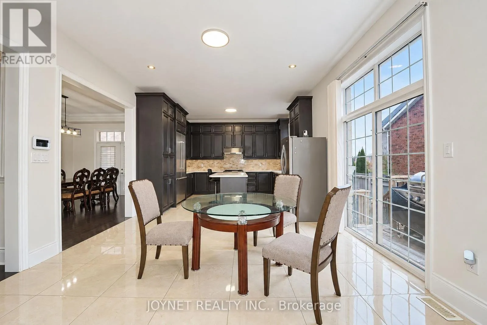 11 MORAINE HILL DRIVE
