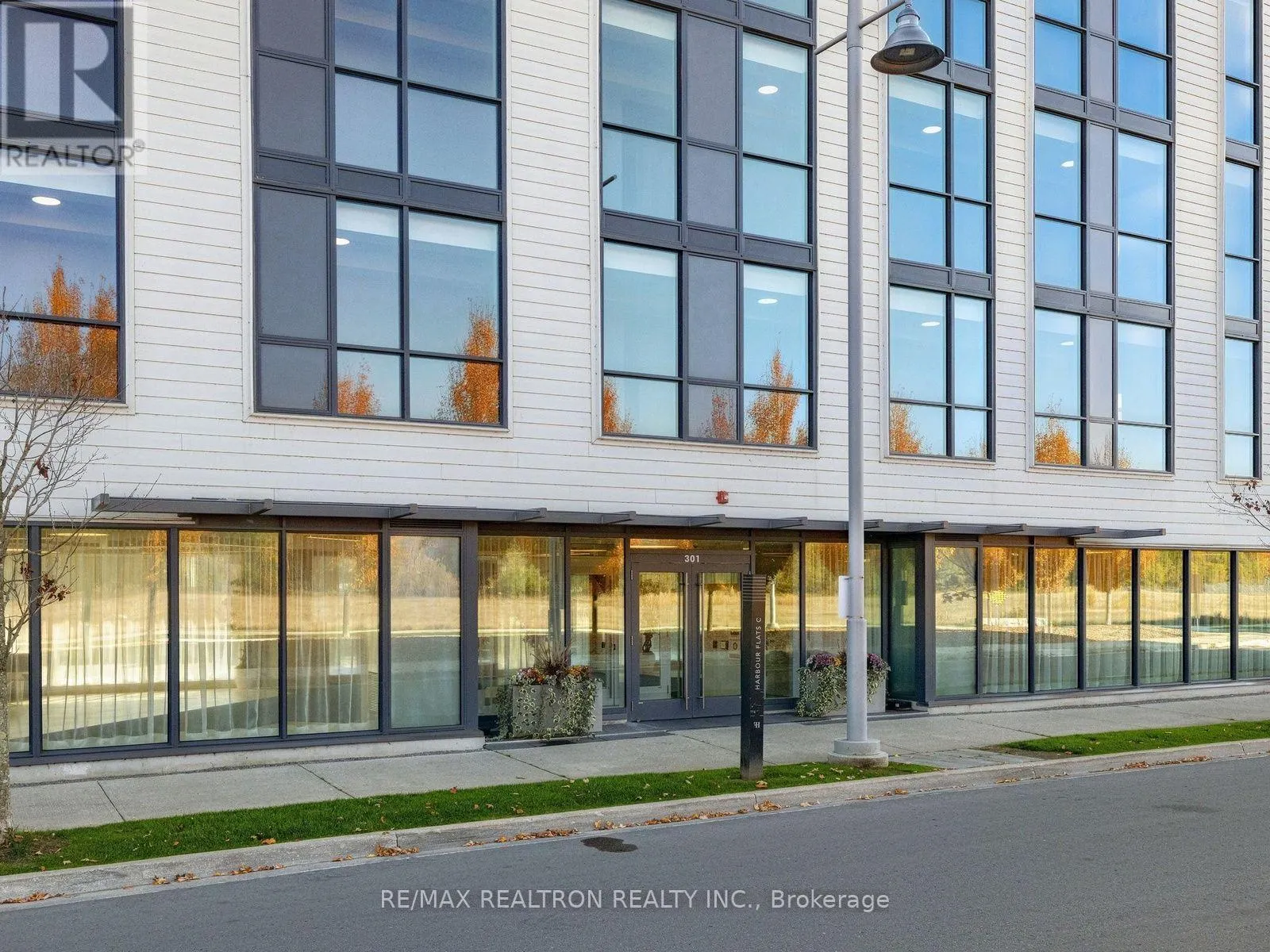 C301 - 301 SEA RAY AVENUE