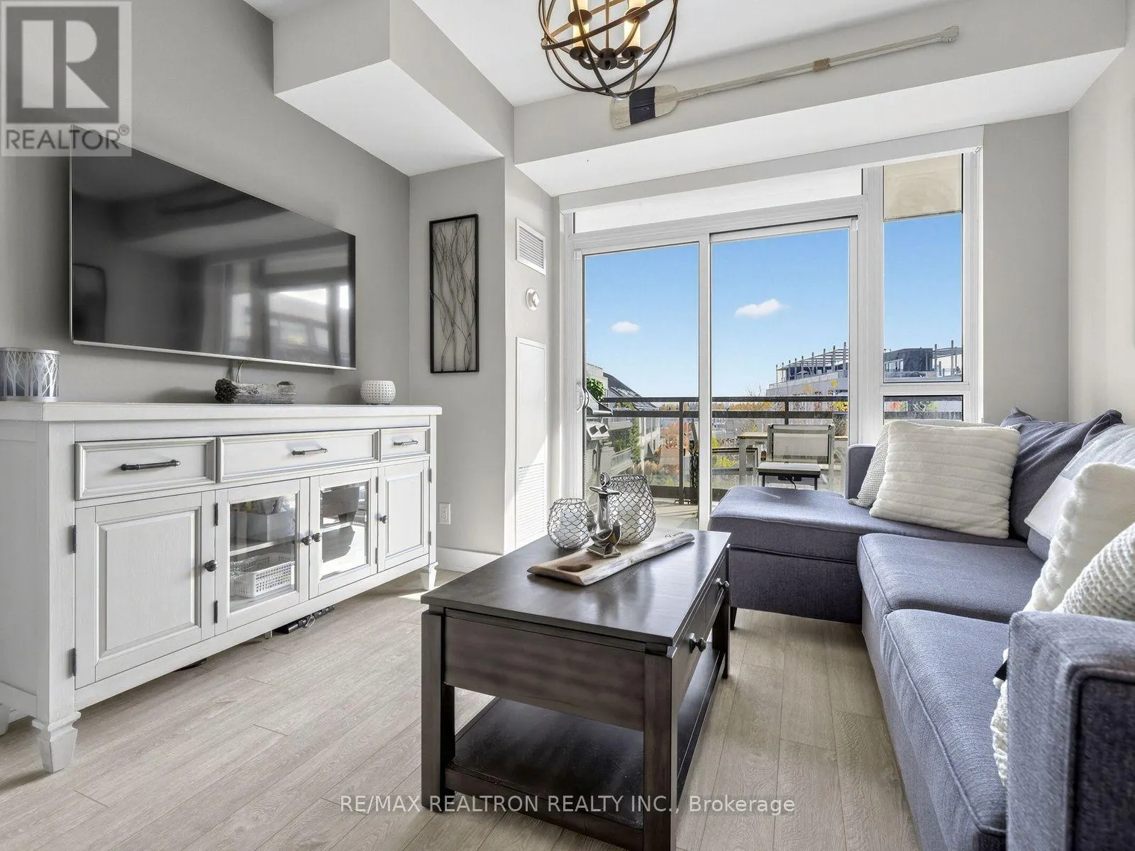 C301 - 301 SEA RAY AVENUE