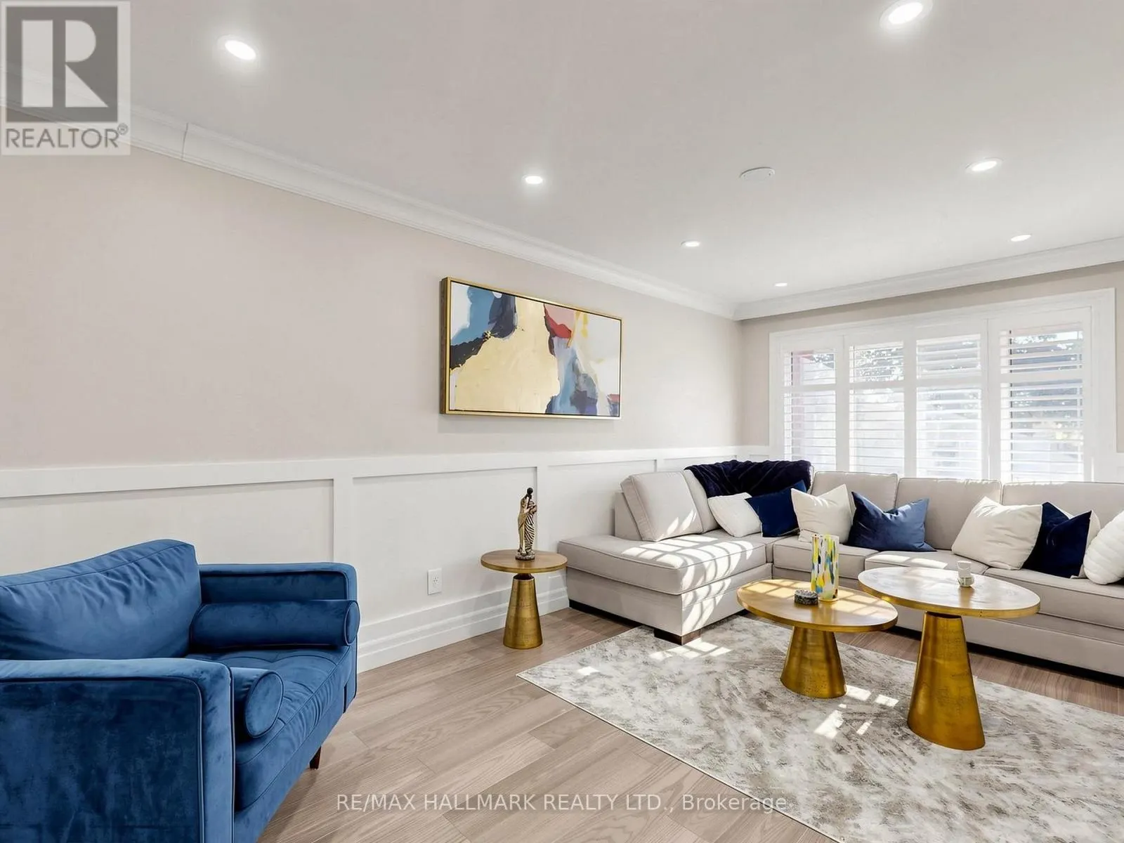 58 MARCHWOOD CRESCENT