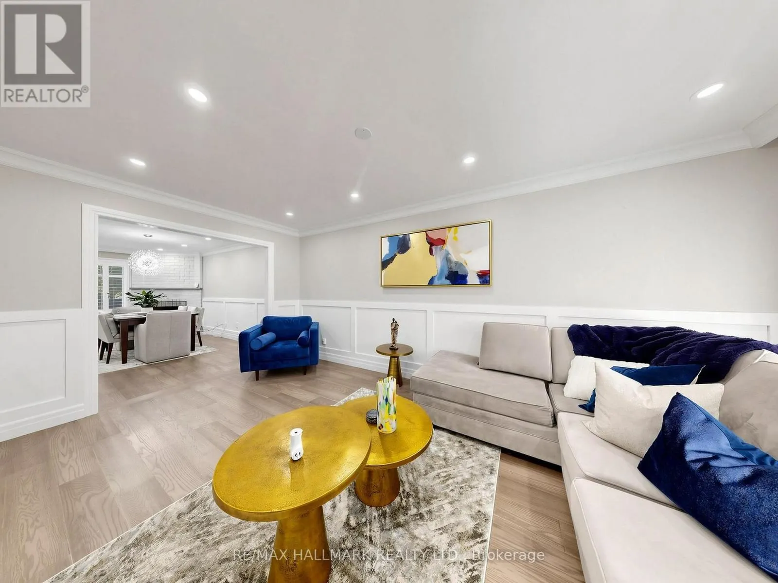 58 MARCHWOOD CRESCENT