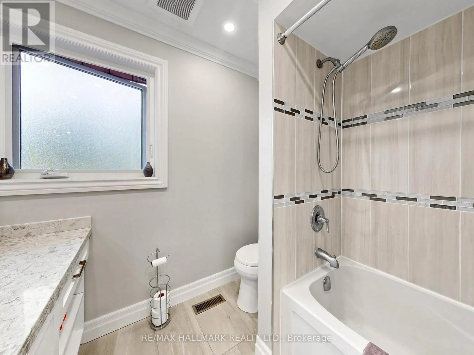 58 MARCHWOOD CRESCENT