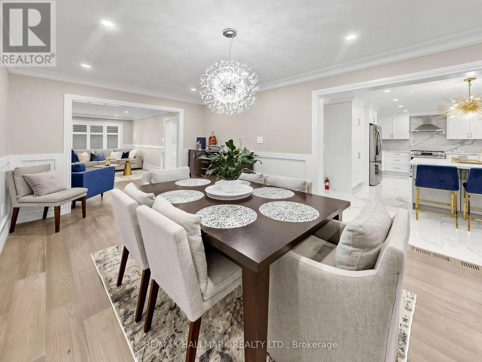 58 MARCHWOOD CRESCENT