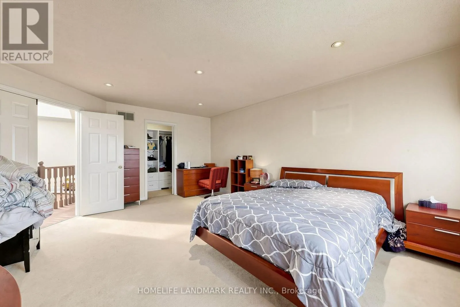 19 EDENBROOK CRESCENT