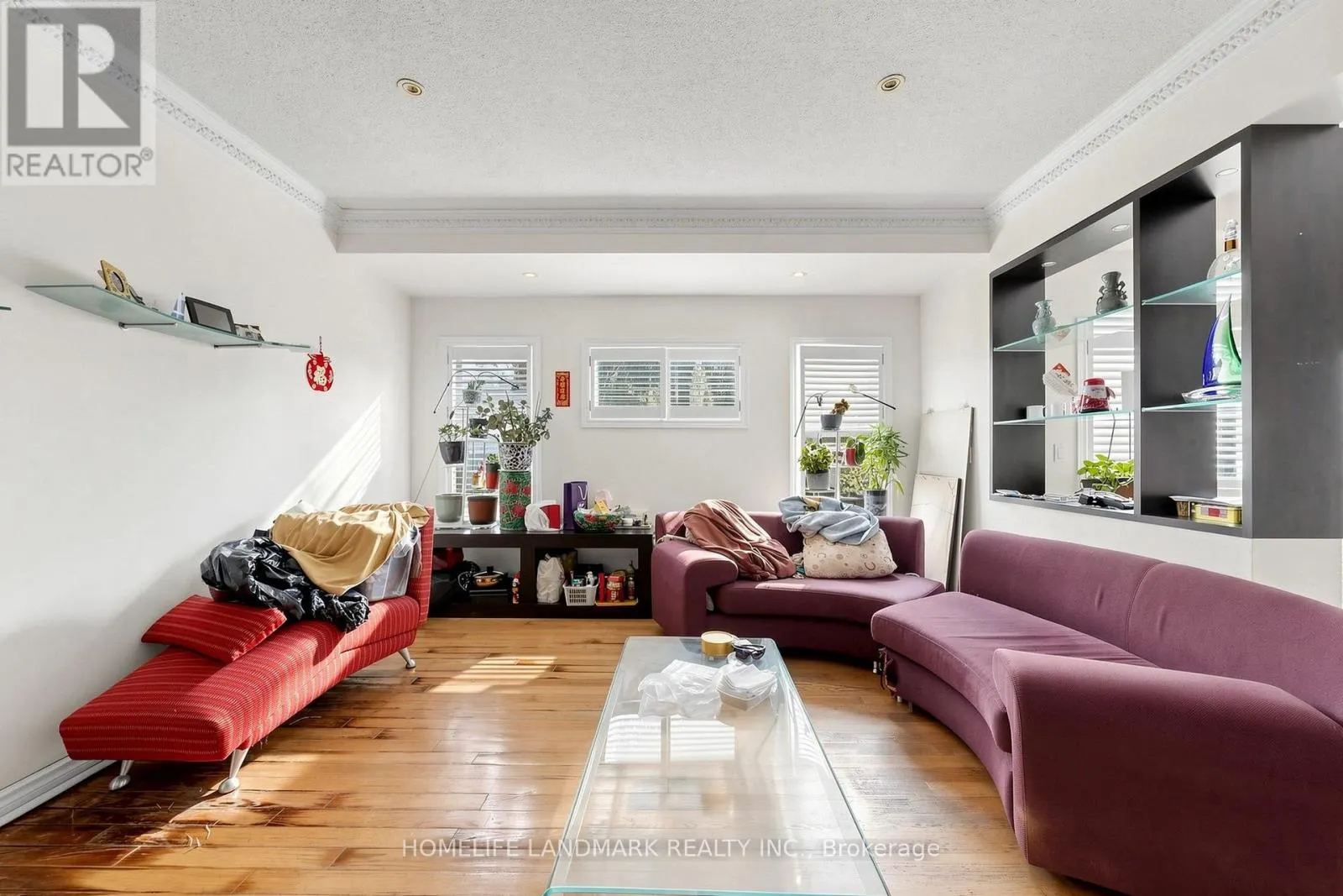 19 EDENBROOK CRESCENT