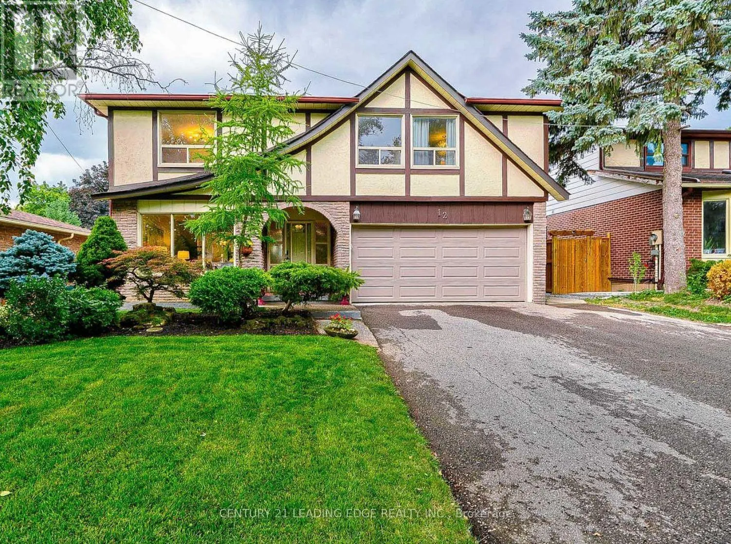 12 SUMMERFELDT CRESCENT