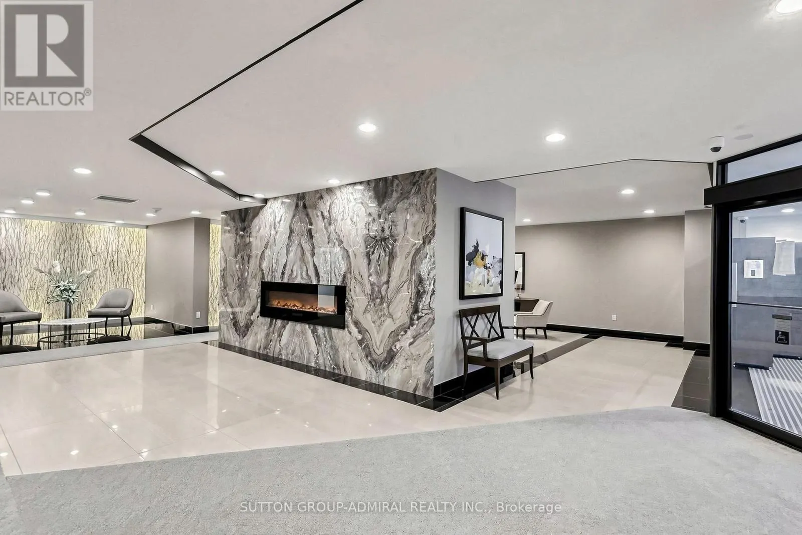 1210 - 7601 BATHURST STREET