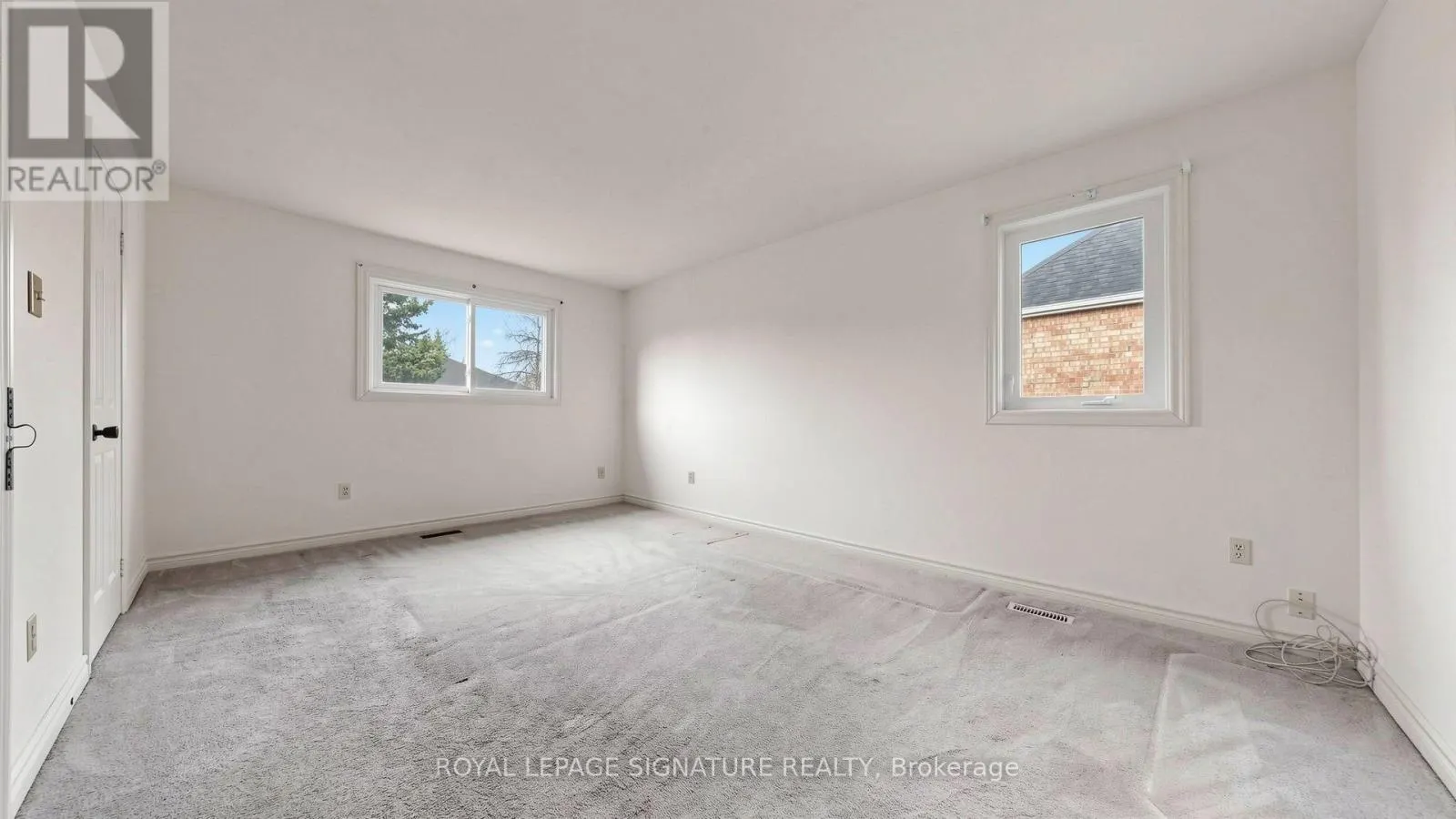 93 SOHO CRESCENT