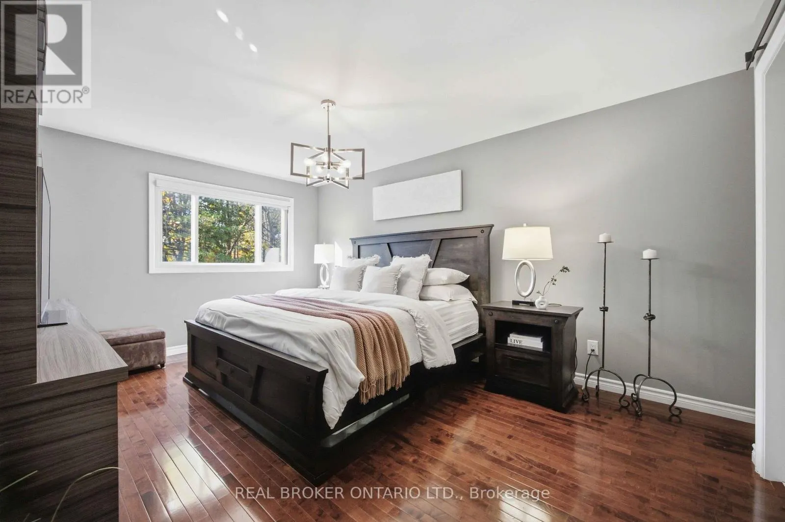 38 WOOTTEN WAY N