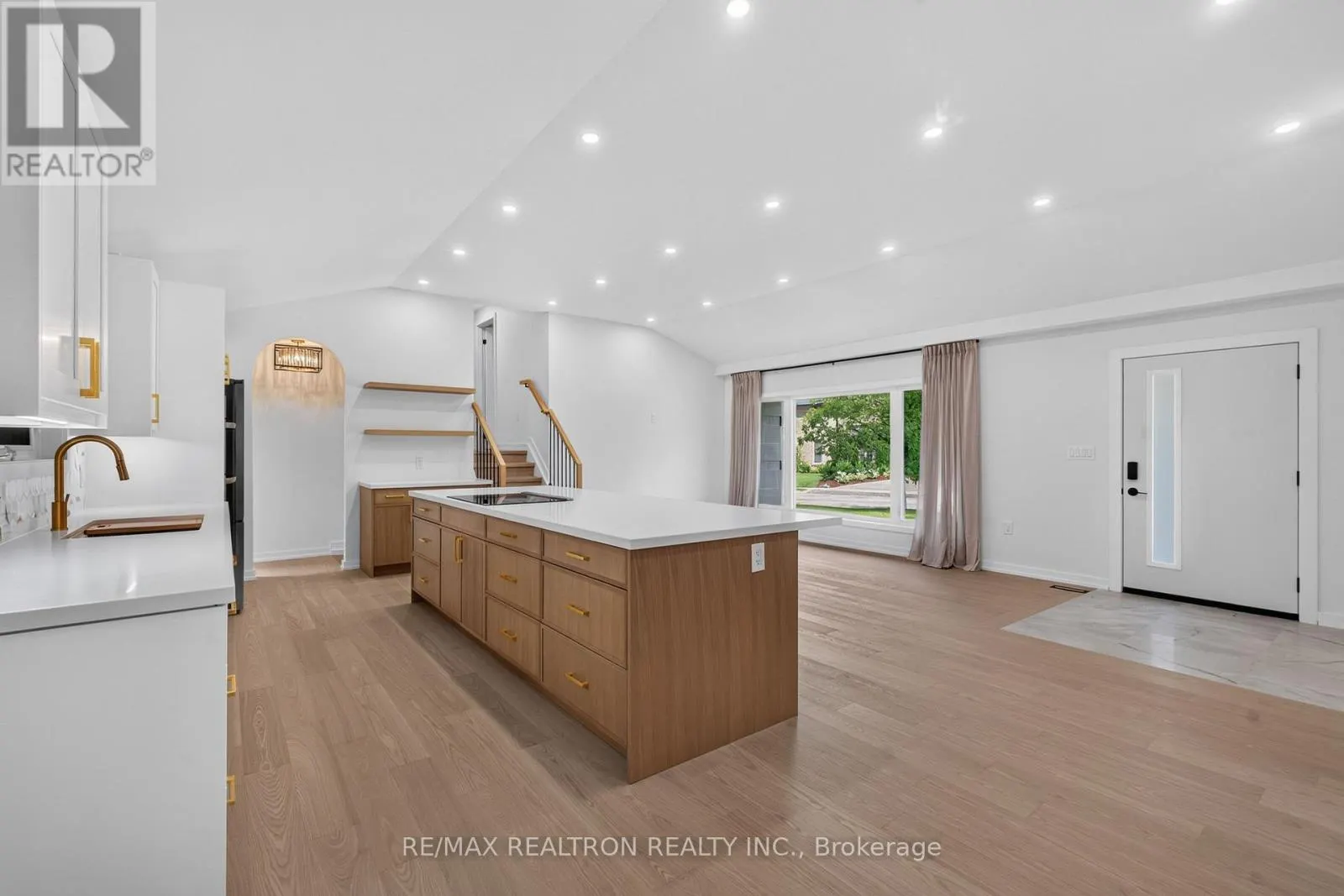 3 REUBEN STREET