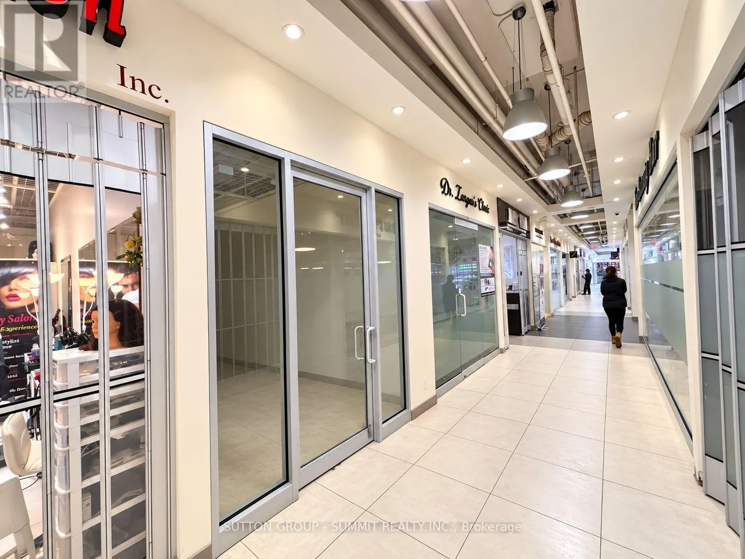 61 - 7181 YONGE STREET