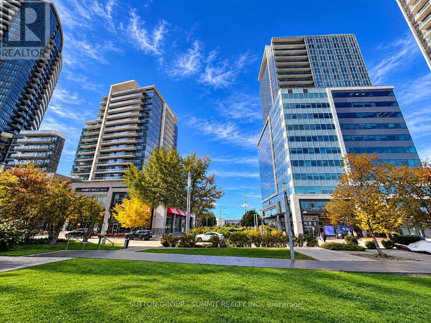 61 - 7181 YONGE STREET