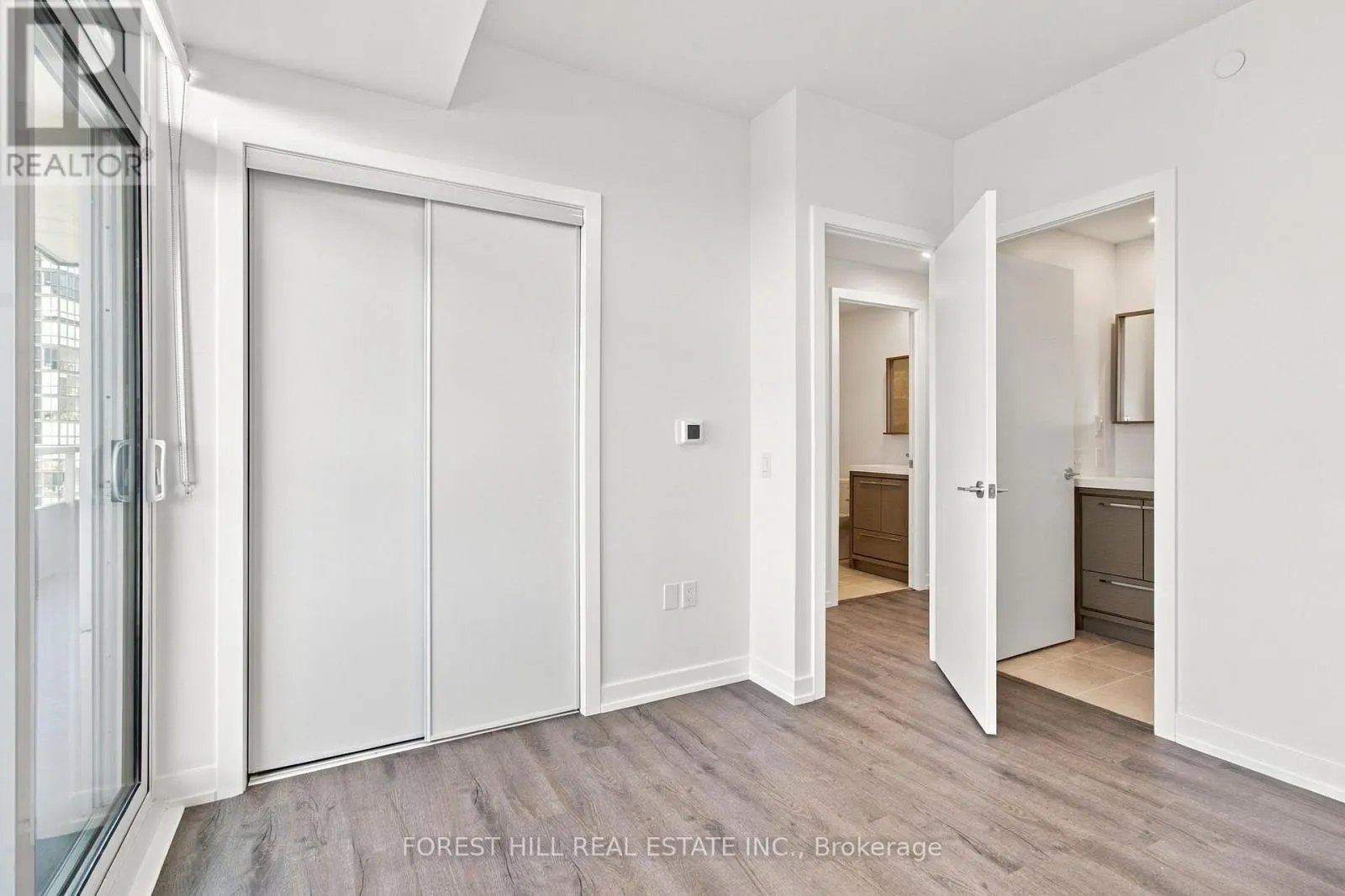 2611 - 5 MEADOWDALE ROAD