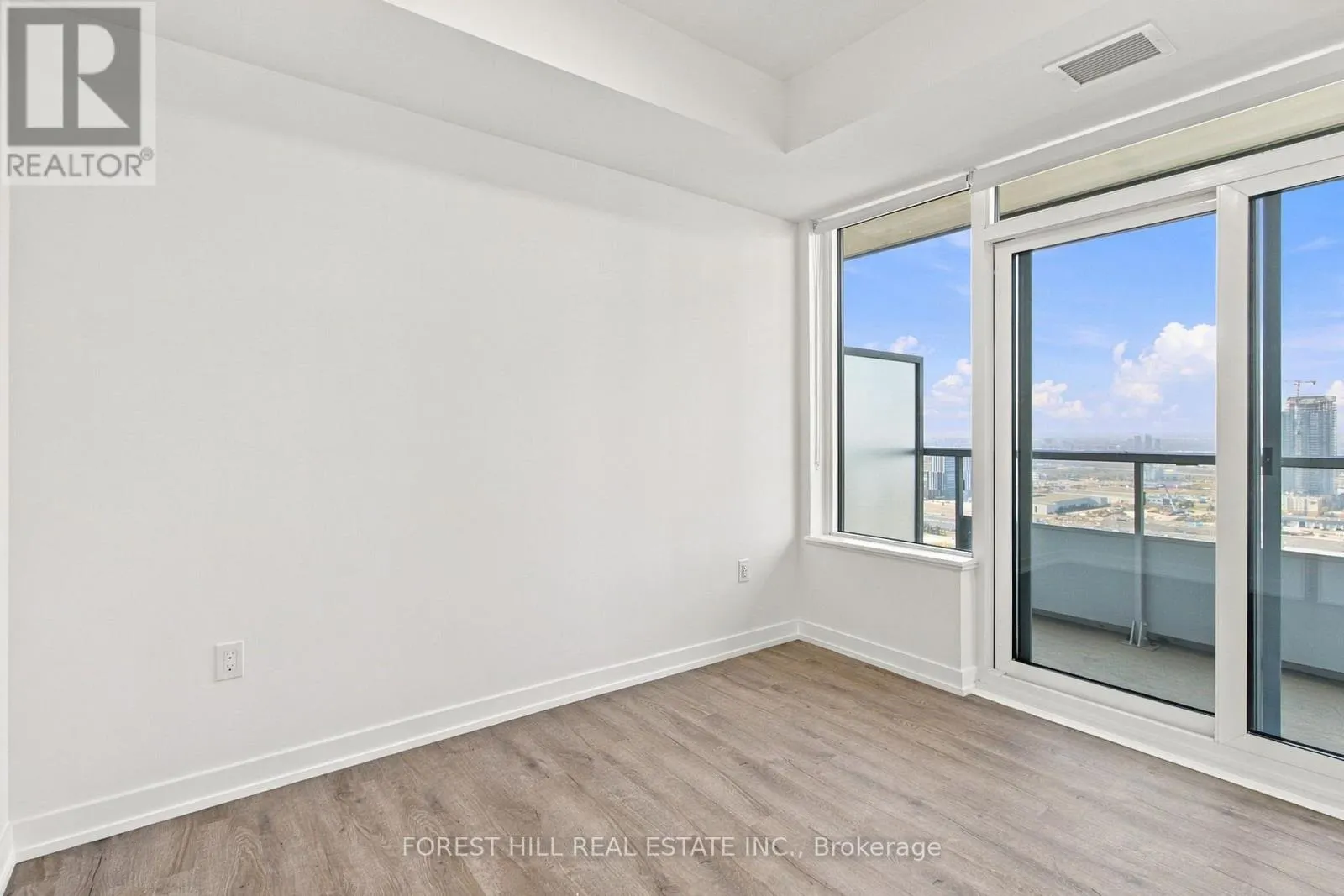 2611 - 5 MEADOWDALE ROAD