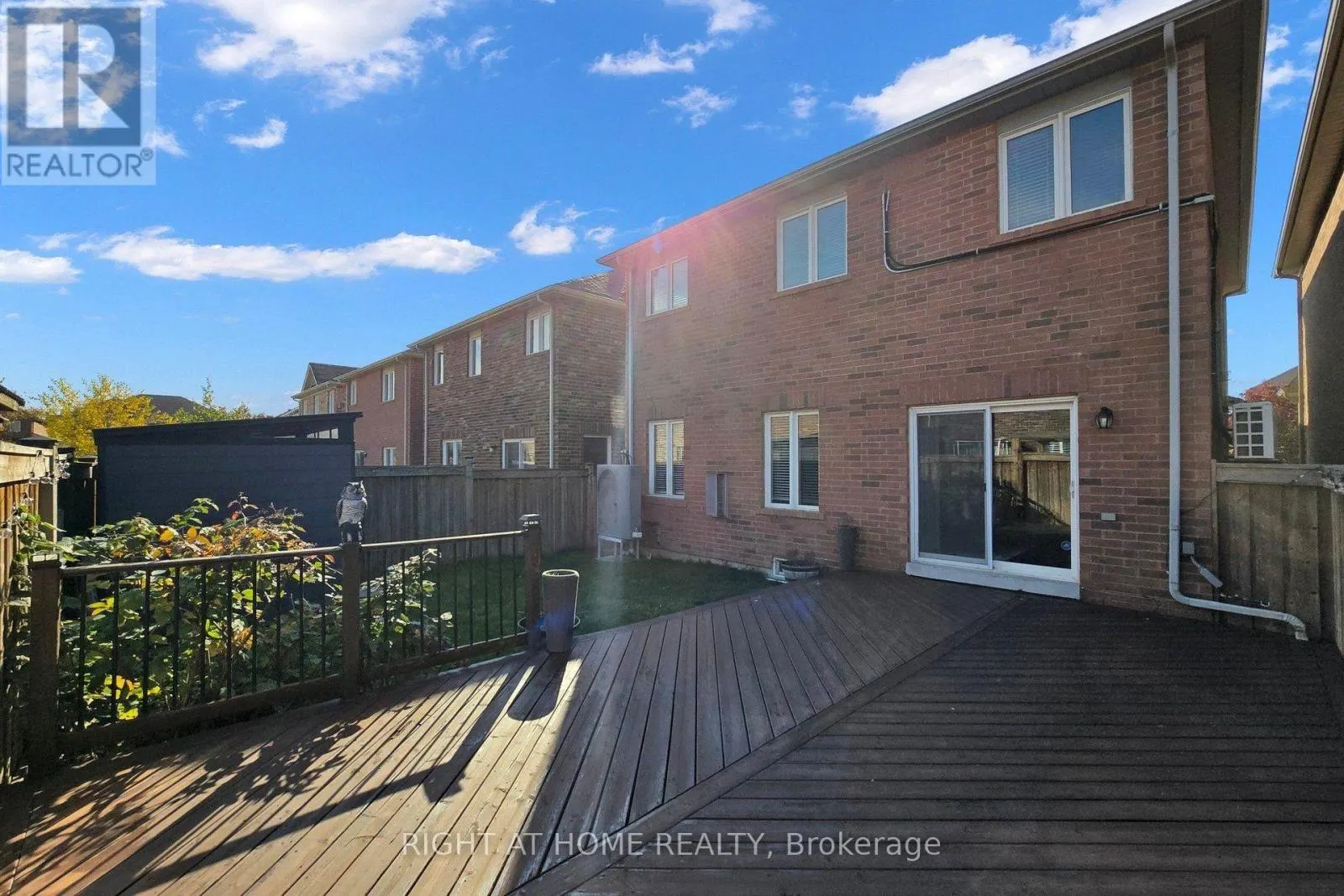 27 CHAMBERSBURG WAY