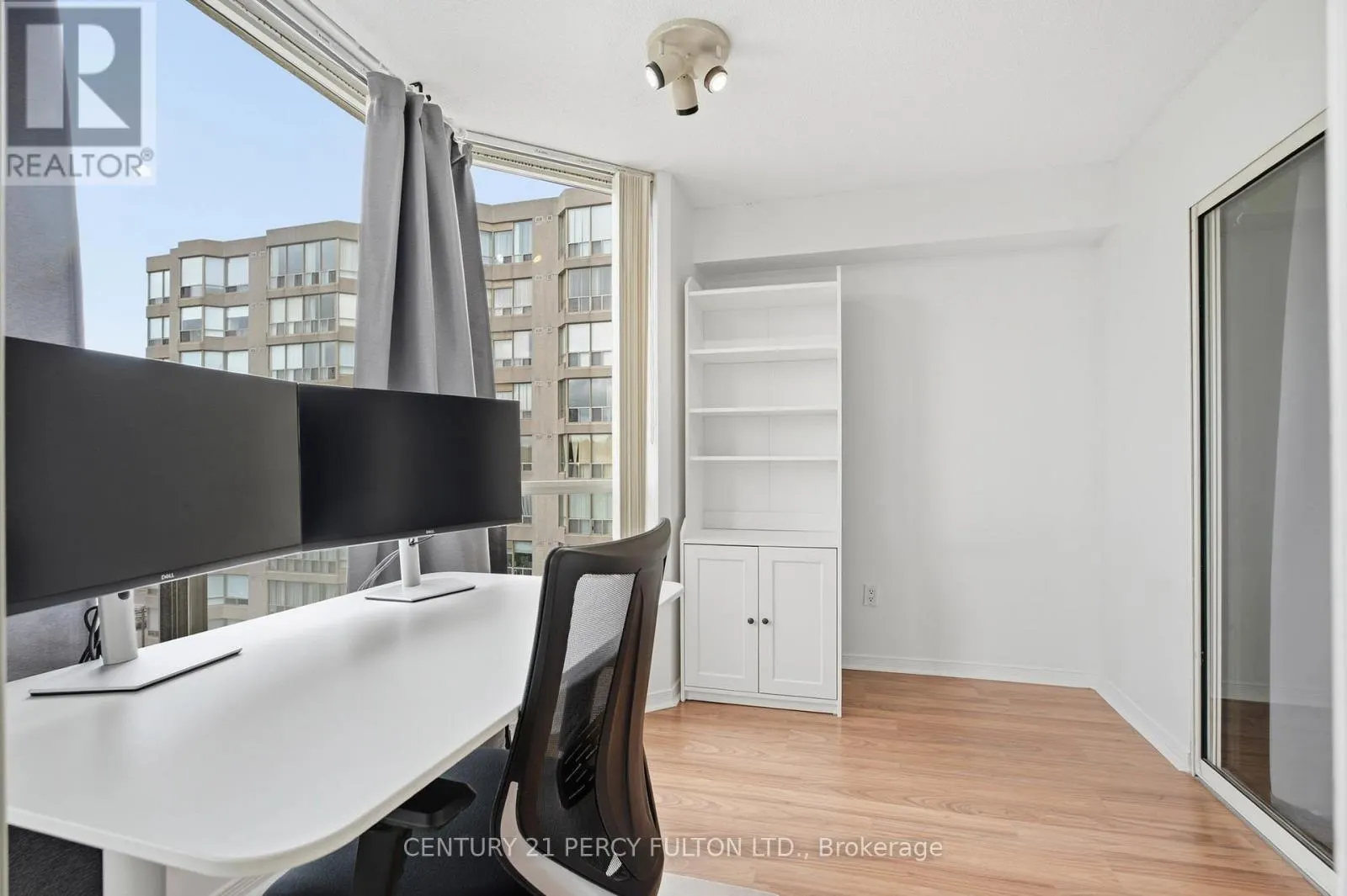 611 - 309 MAJOR MACKENZIE AVENUE