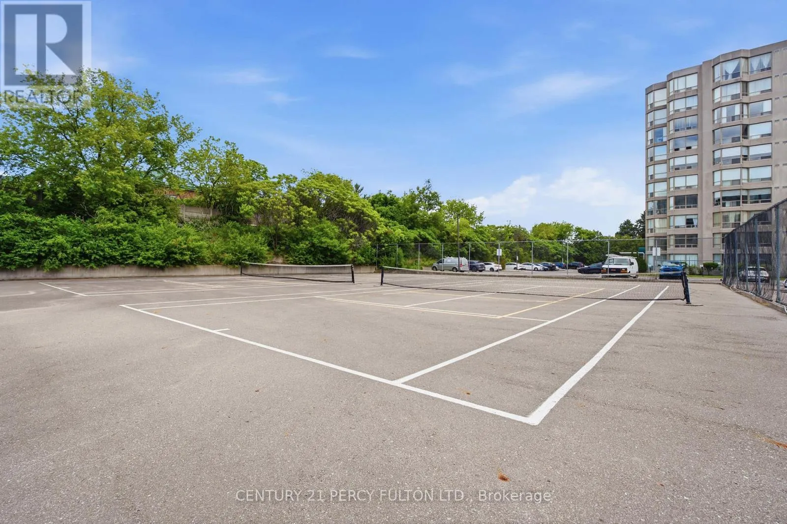 611 - 309 MAJOR MACKENZIE AVENUE