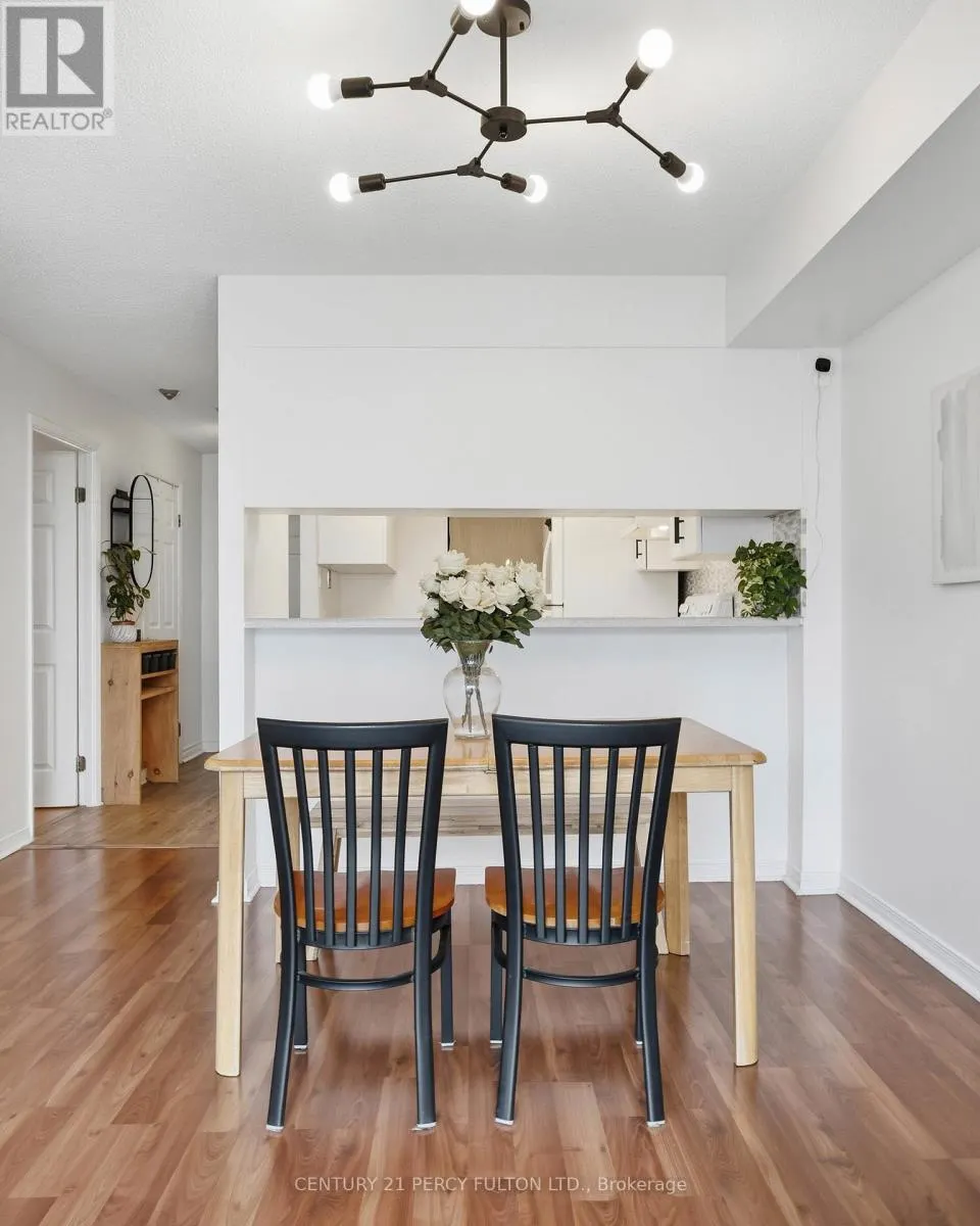 611 - 309 MAJOR MACKENZIE AVENUE