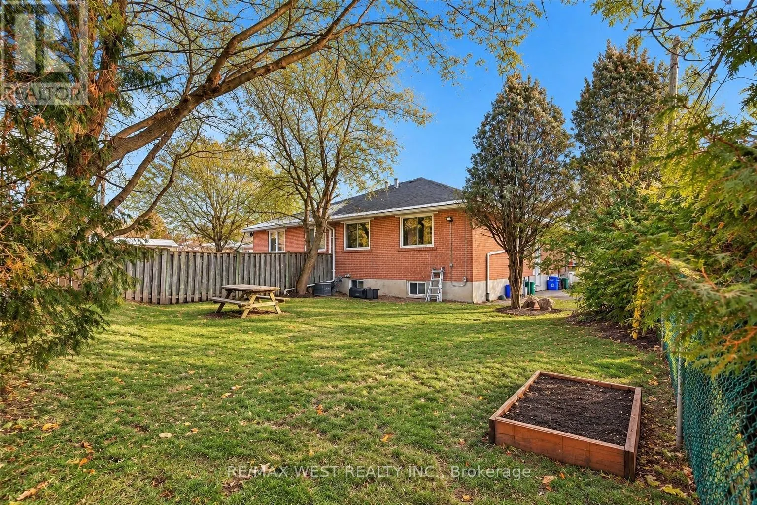 46 NEWBURY DRIVE