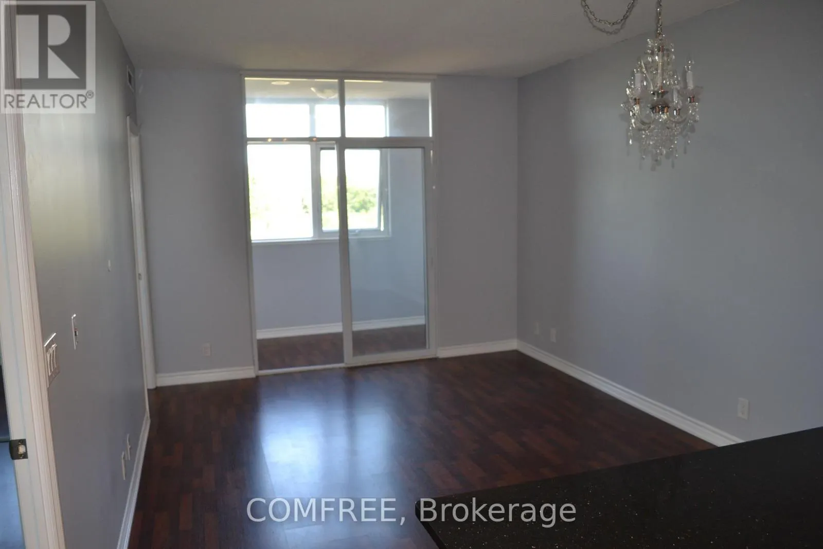 401 - 9235 JANE STREET