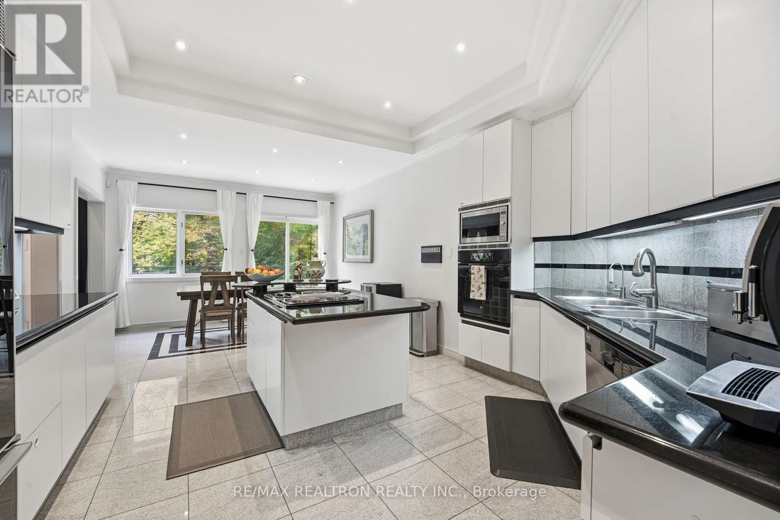 630 WOODLAND ACRES CRESCENT