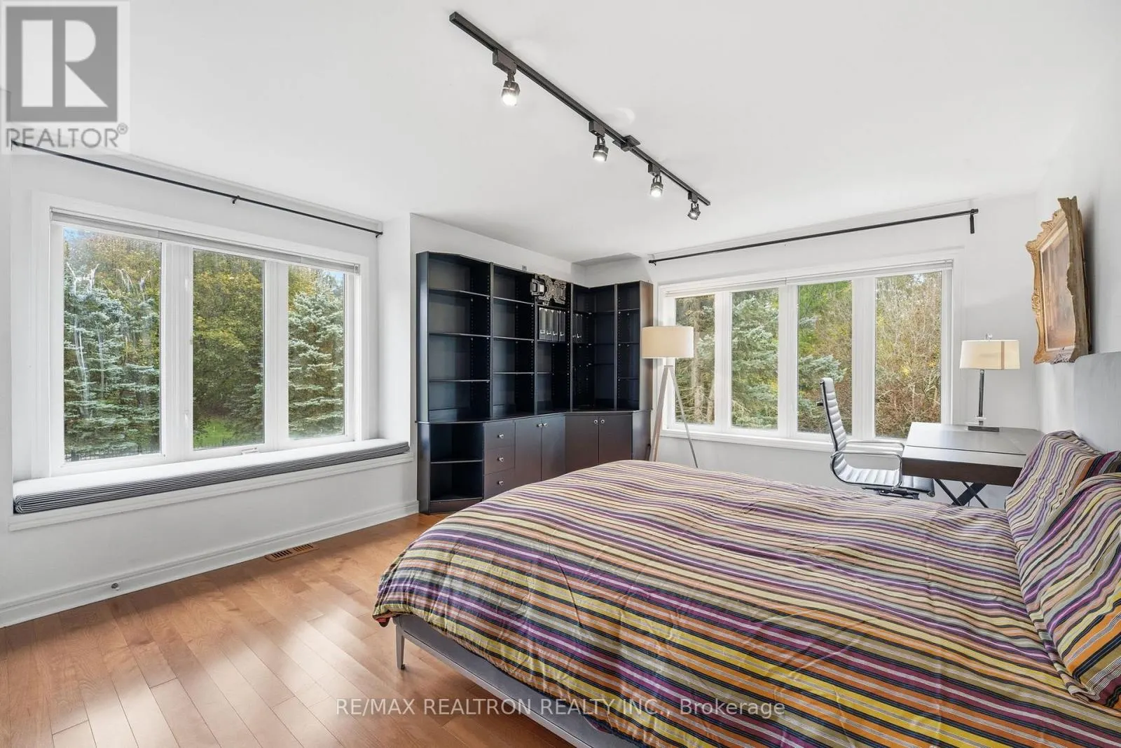 630 WOODLAND ACRES CRESCENT