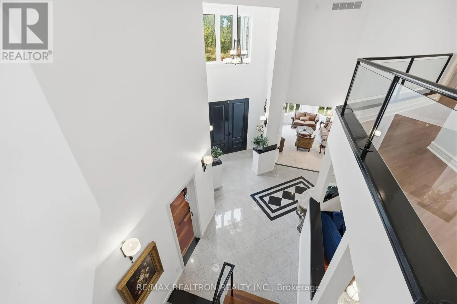 630 WOODLAND ACRES CRESCENT