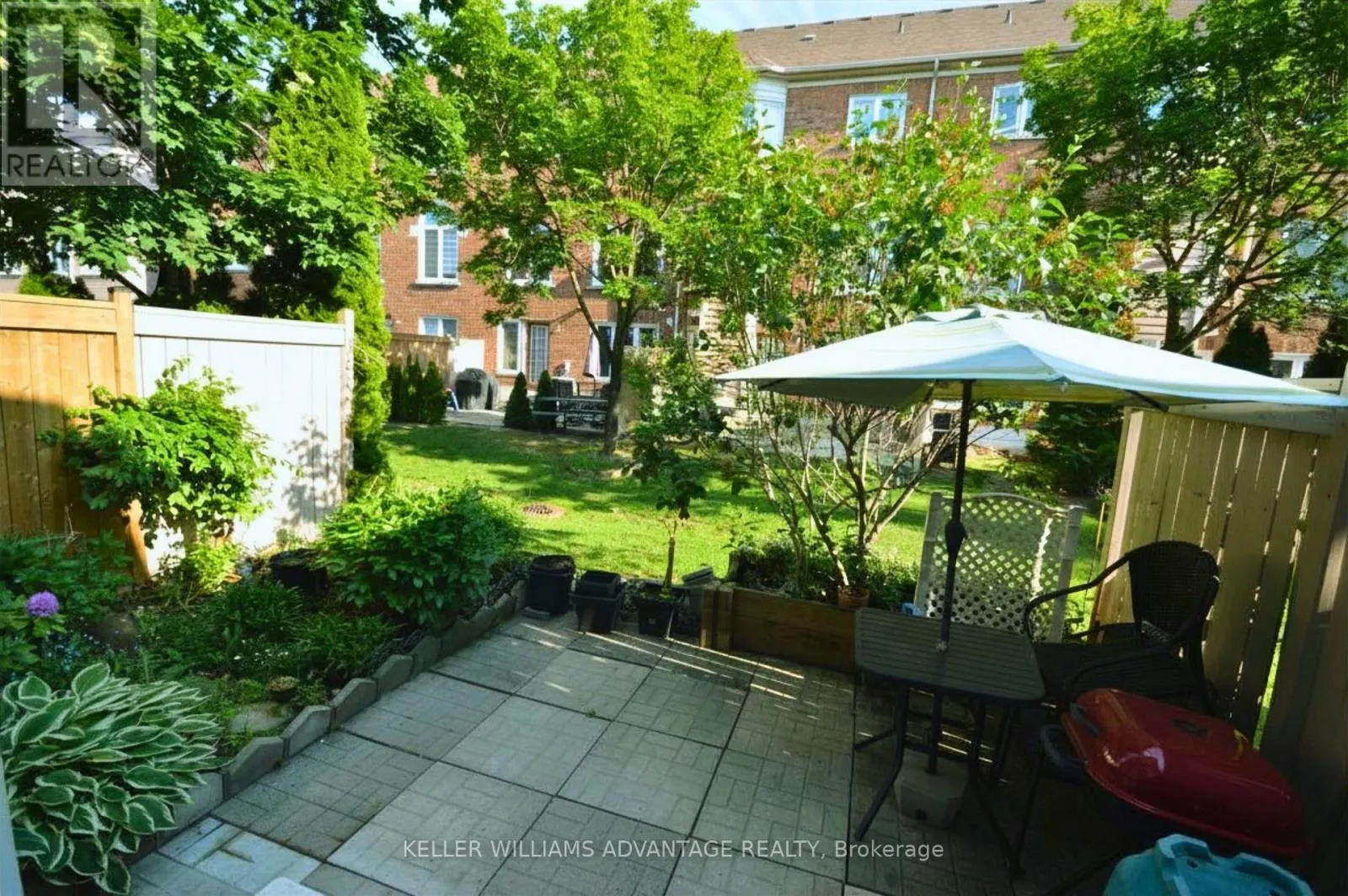 11 - 190 HARDING BOULEVARD W