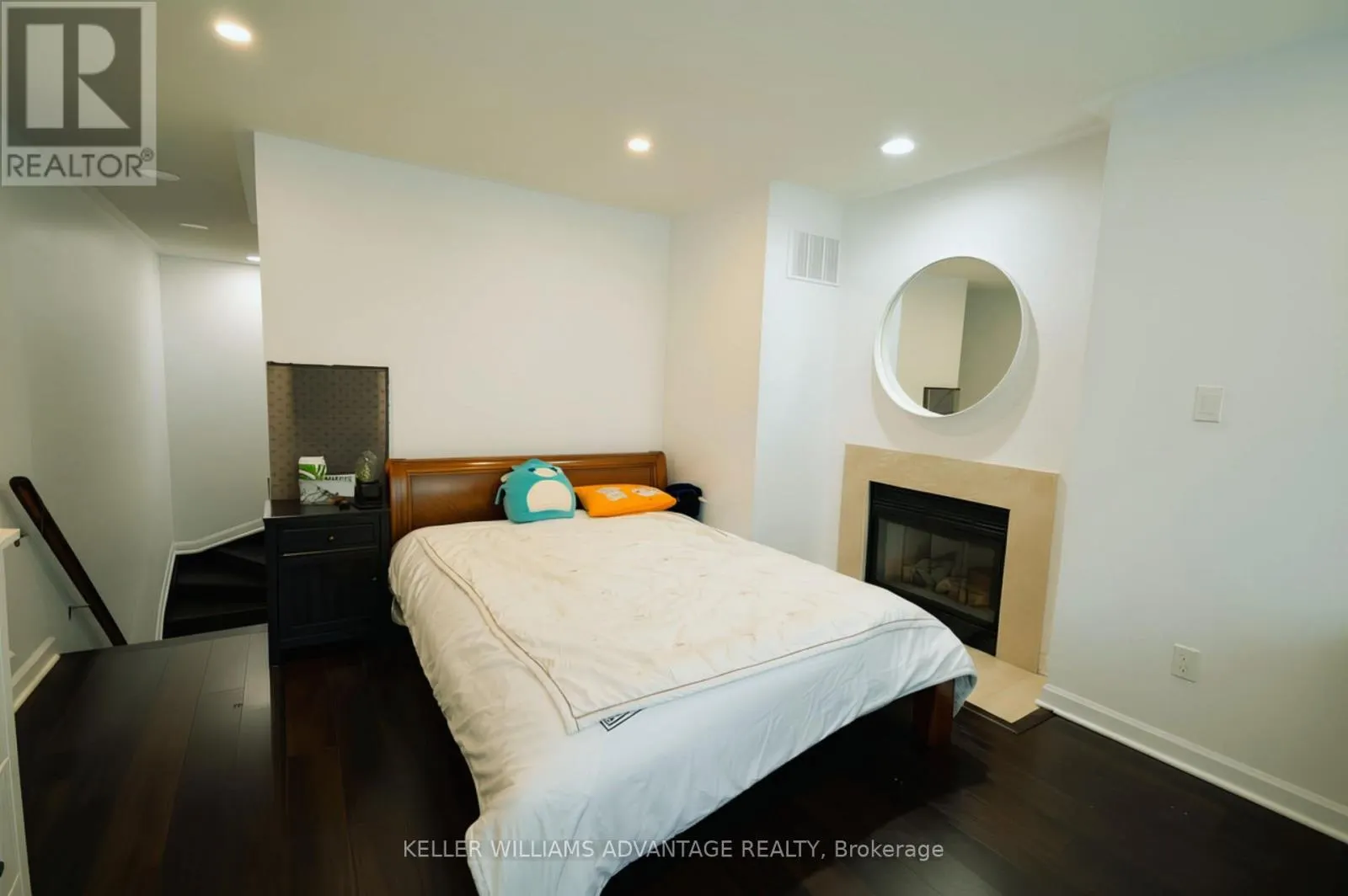 11 - 190 HARDING BOULEVARD W