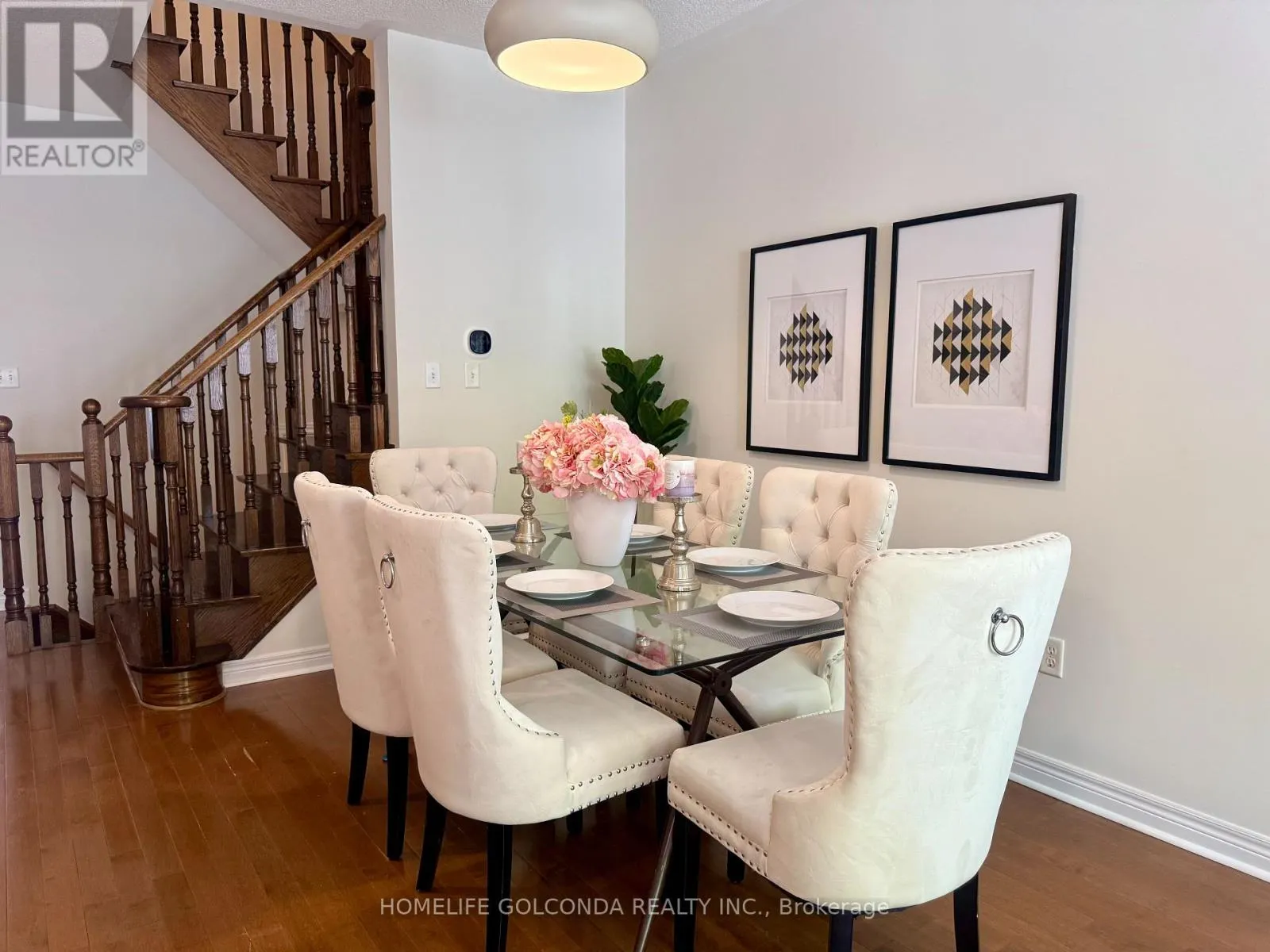 64 PILLAR ROCK CRESCENT