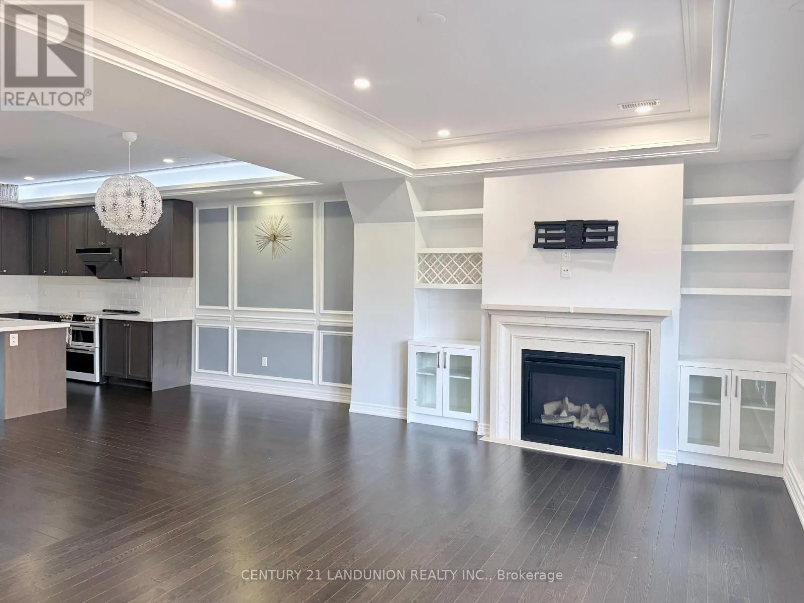 99 BAWDEN DRIVE