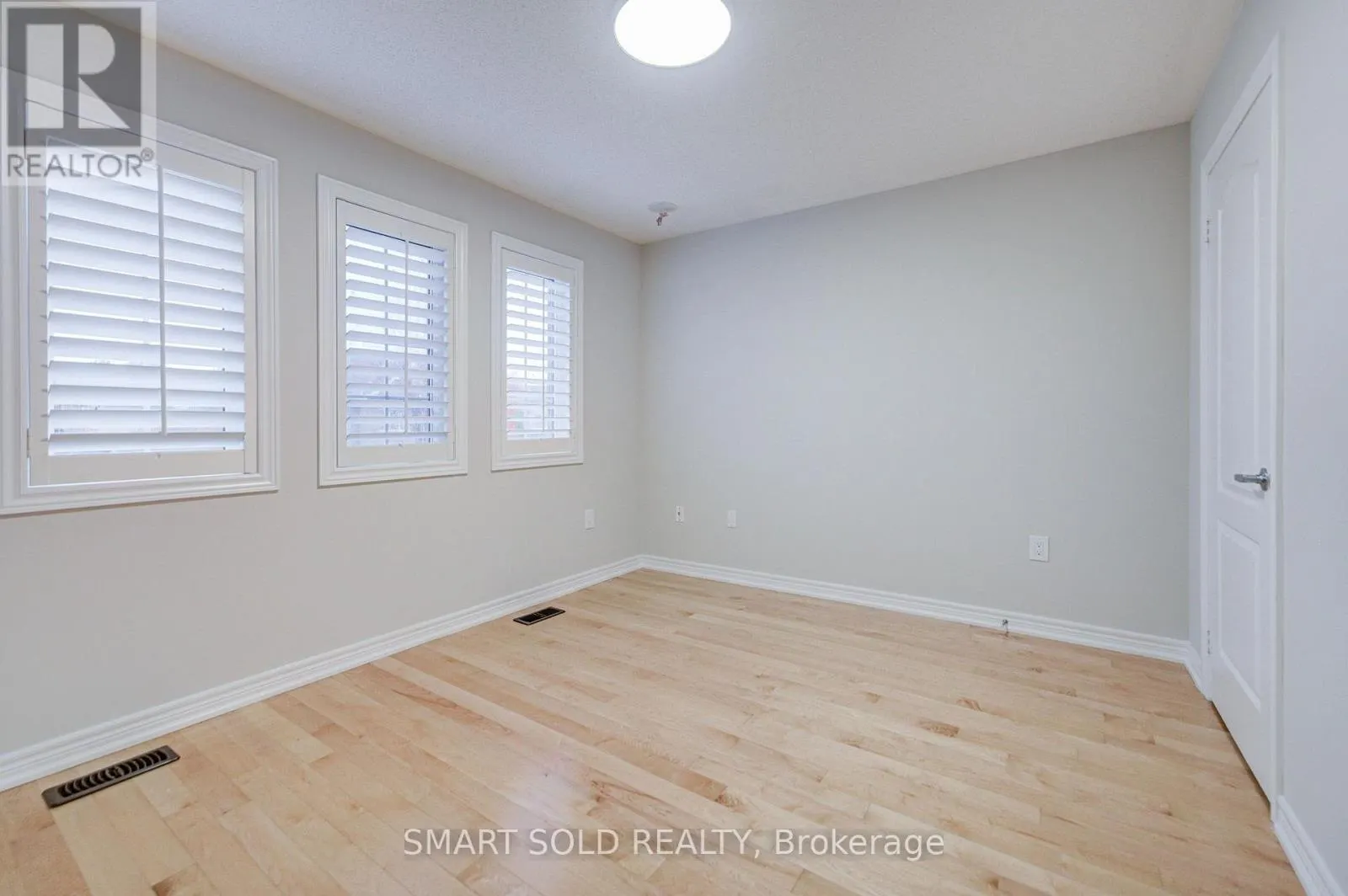 87 SPRING ARBOUR ROAD