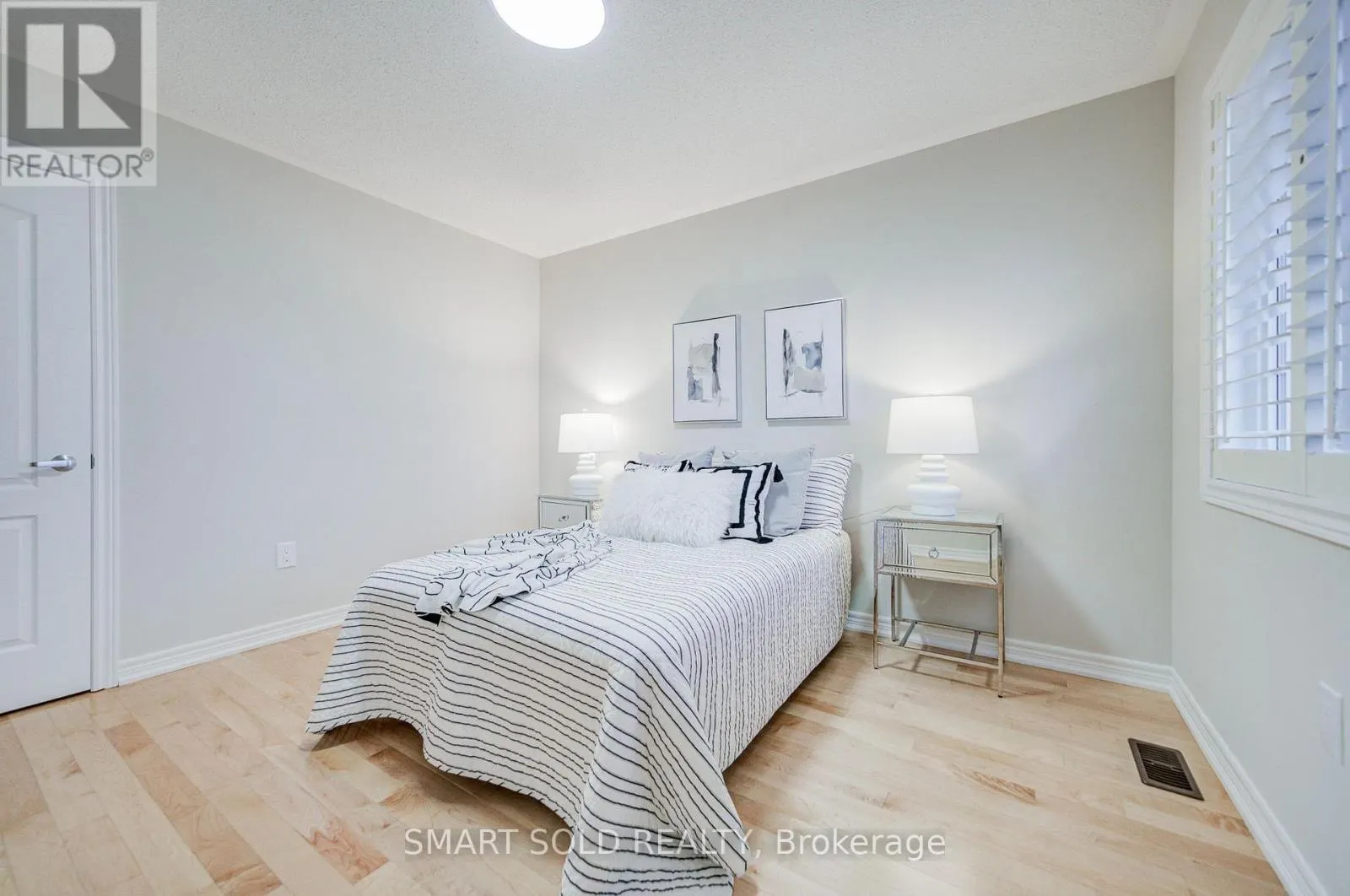 87 SPRING ARBOUR ROAD