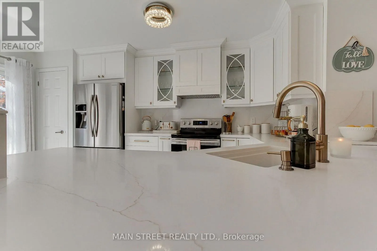 46 MILTROSE CRESCENT