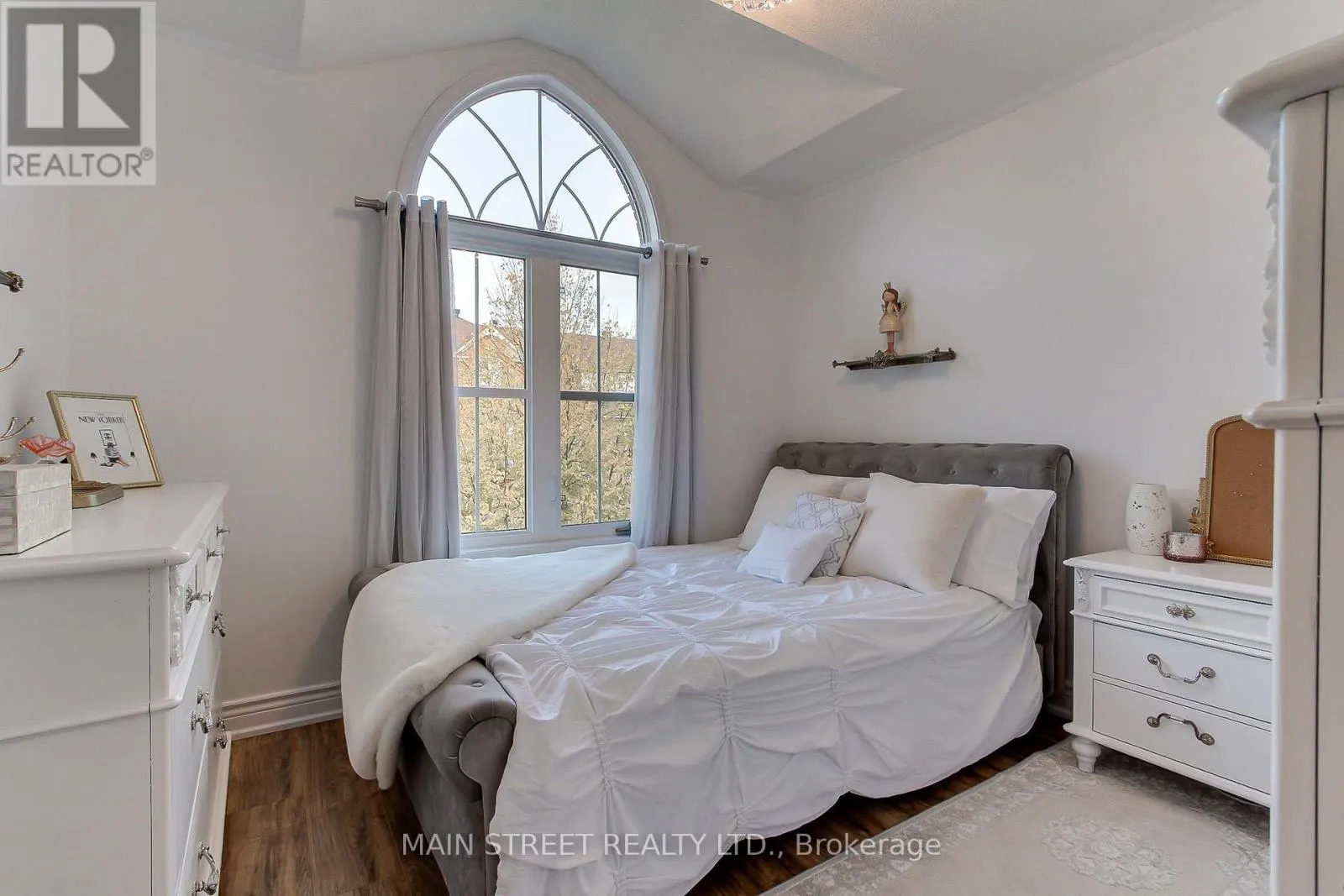46 MILTROSE CRESCENT