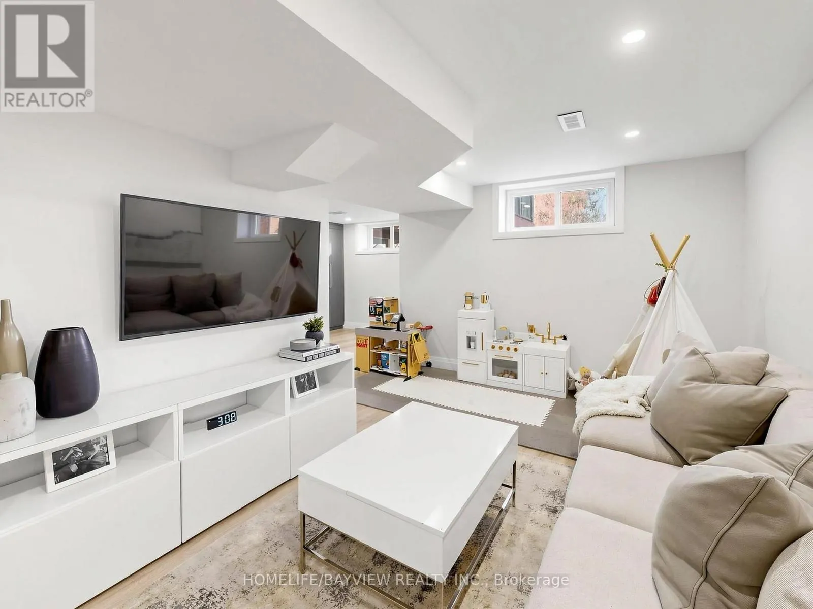 10 MAGANI AVENUE