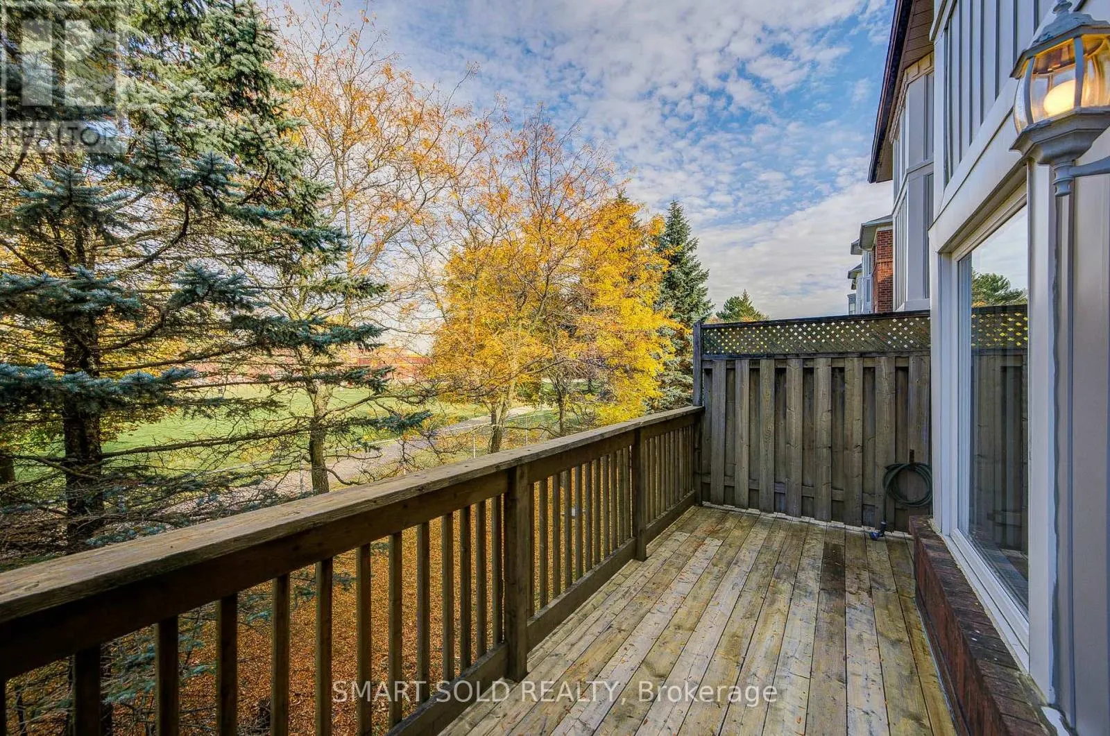 184 - 18 CLARK AVENUE W
