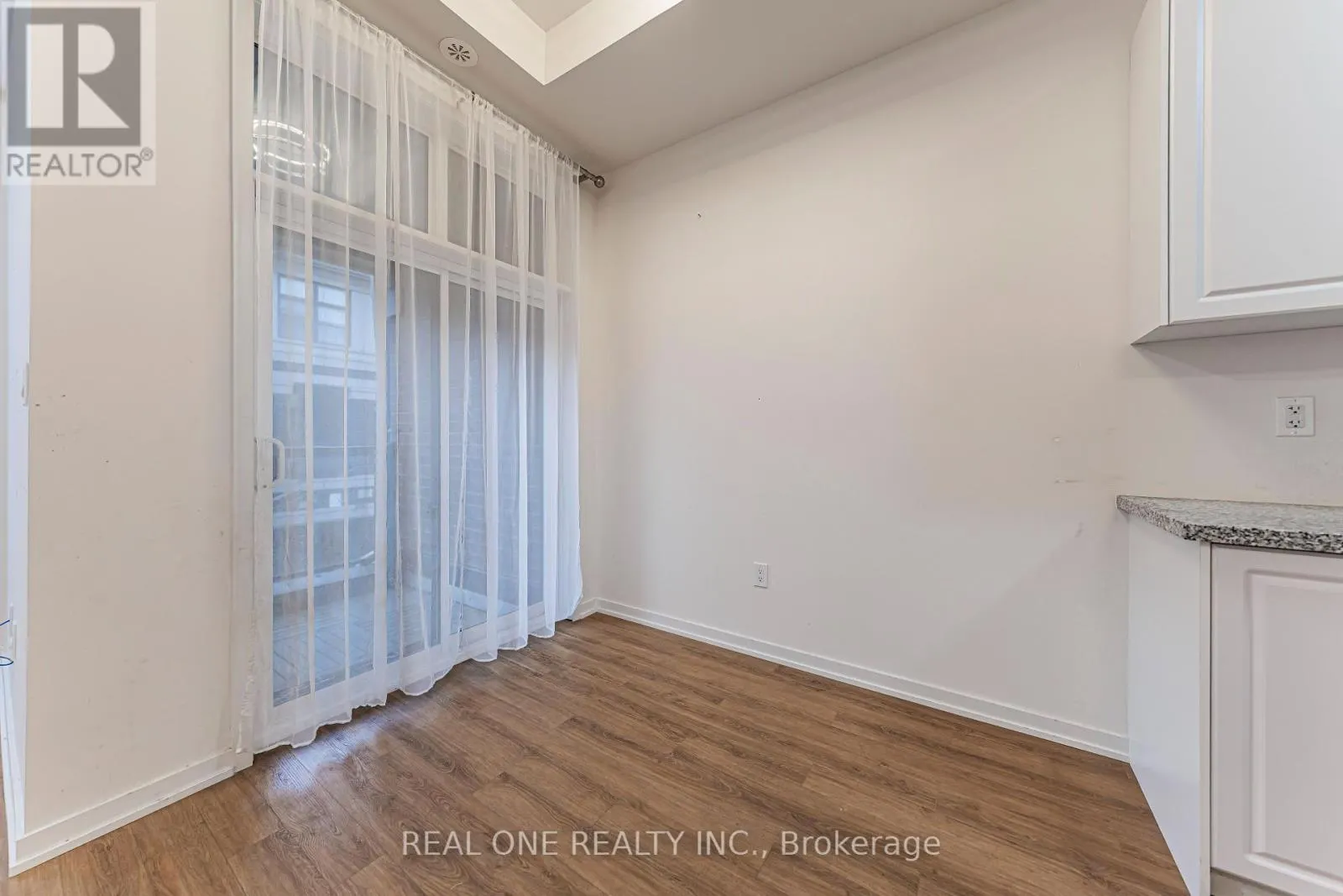 22 ANDALUSIA LANE